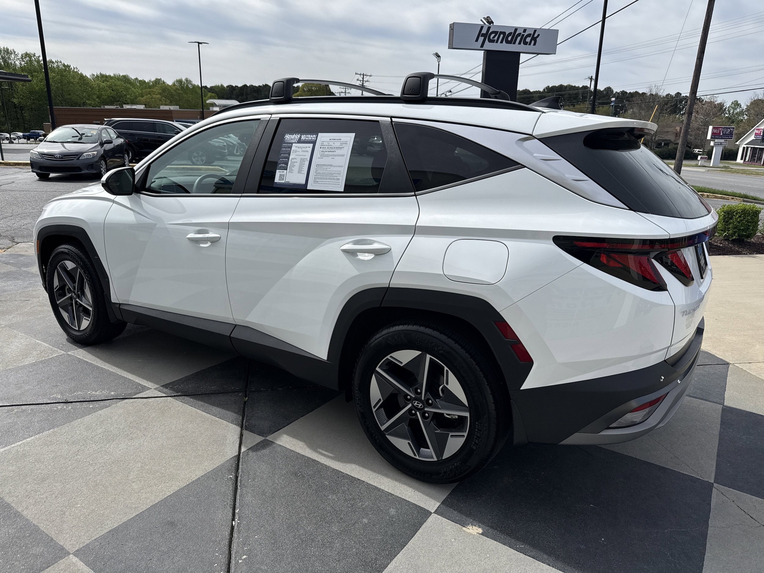 2025 Hyundai Tucson SEL photo 3