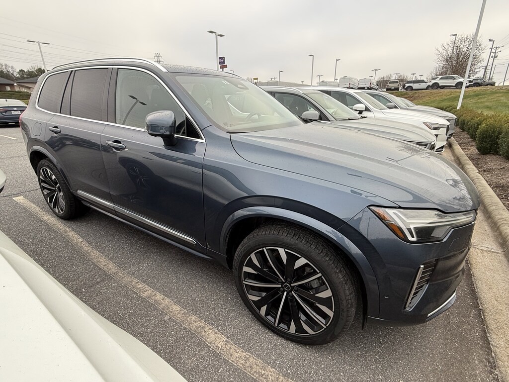 Used 2025 Volvo XC90 B6 (2025.5) Plus 7-Seater SUV