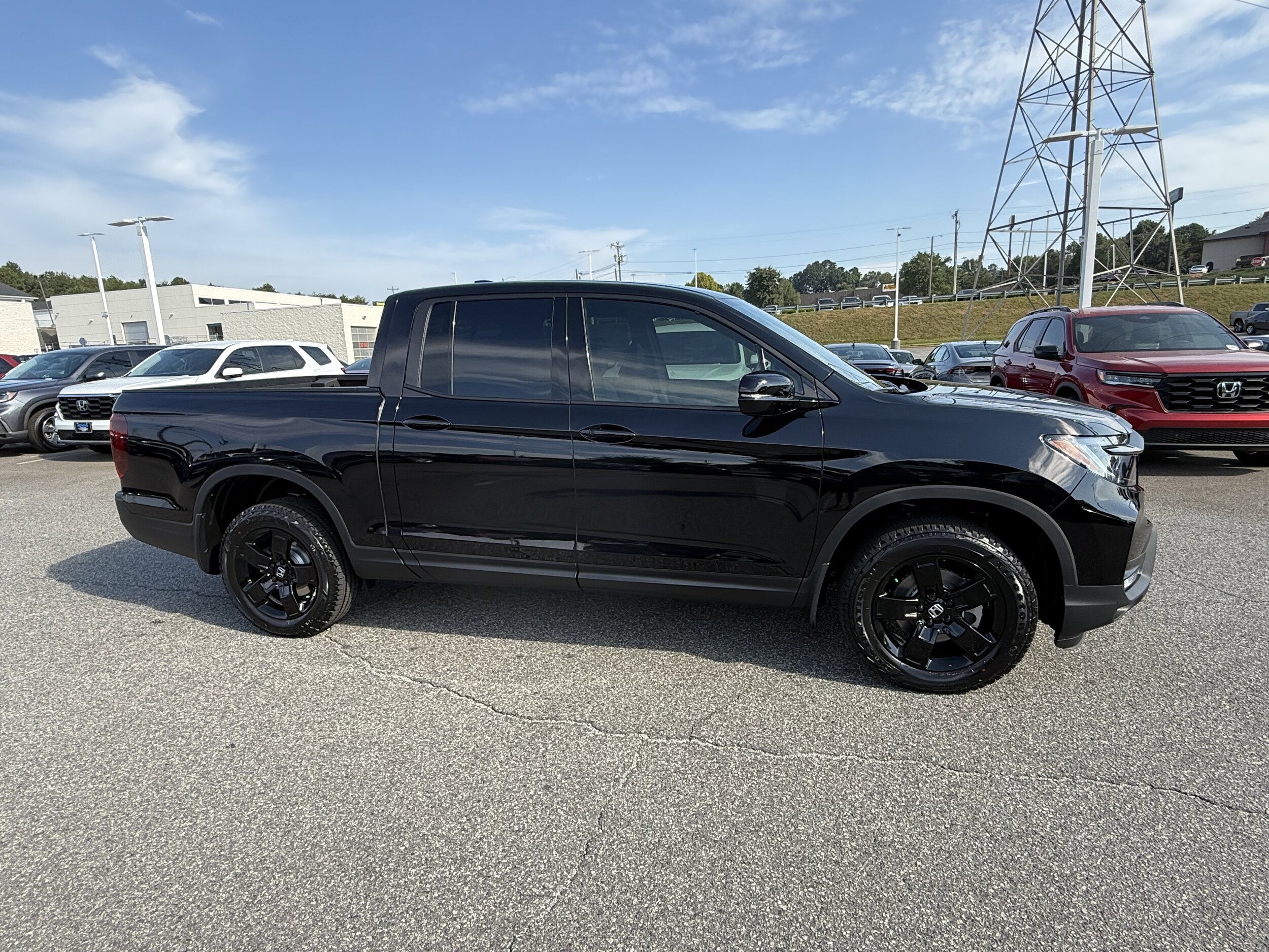 2026 Honda Ridgeline Black Edition photo 2