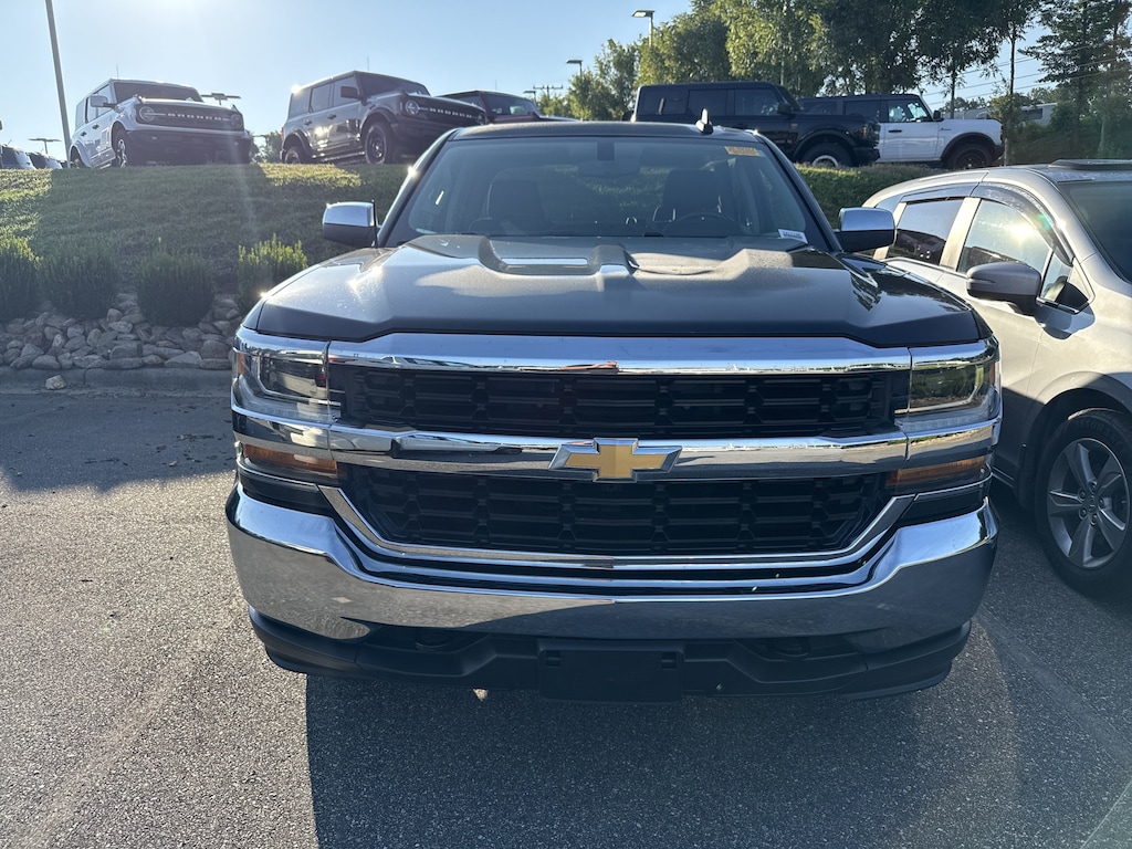 Used 2018 Chevrolet Silverado 1500 LT w/1LT Truck Double Cab