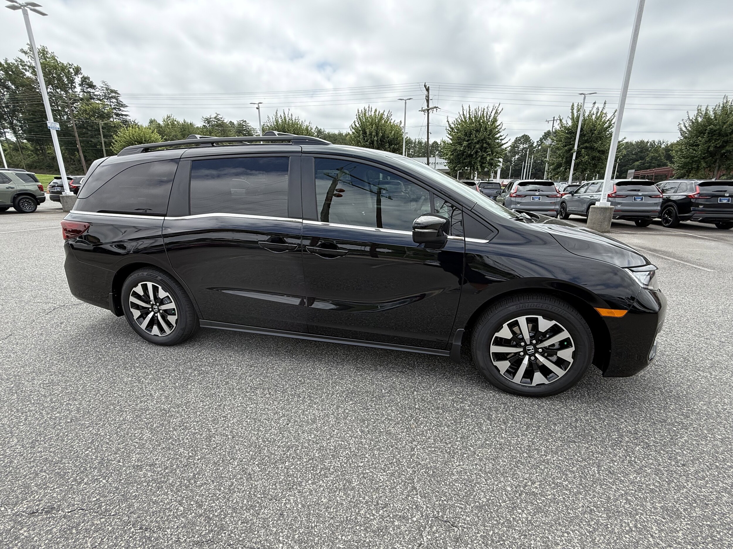 2026 Honda Odyssey EX-L photo 2