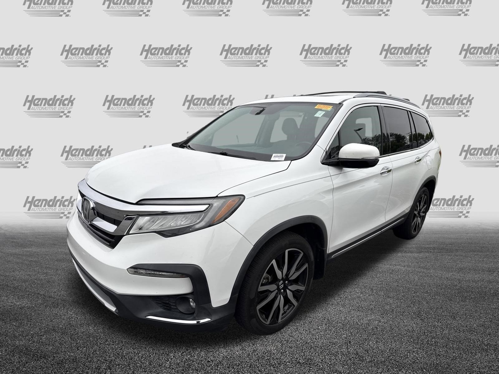 2020 Honda Pilot Touring 7 Passenger FWD photo 5