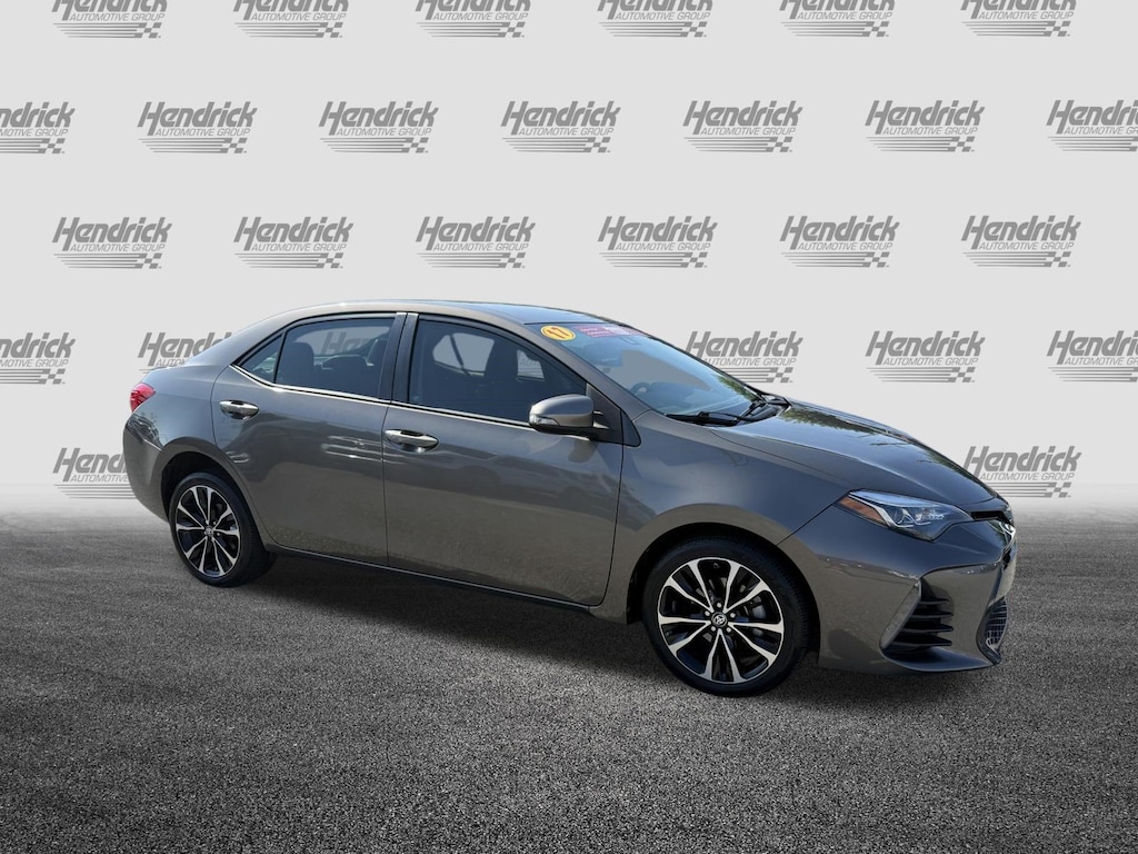 Used 2017 Toyota Corolla SE Sedan