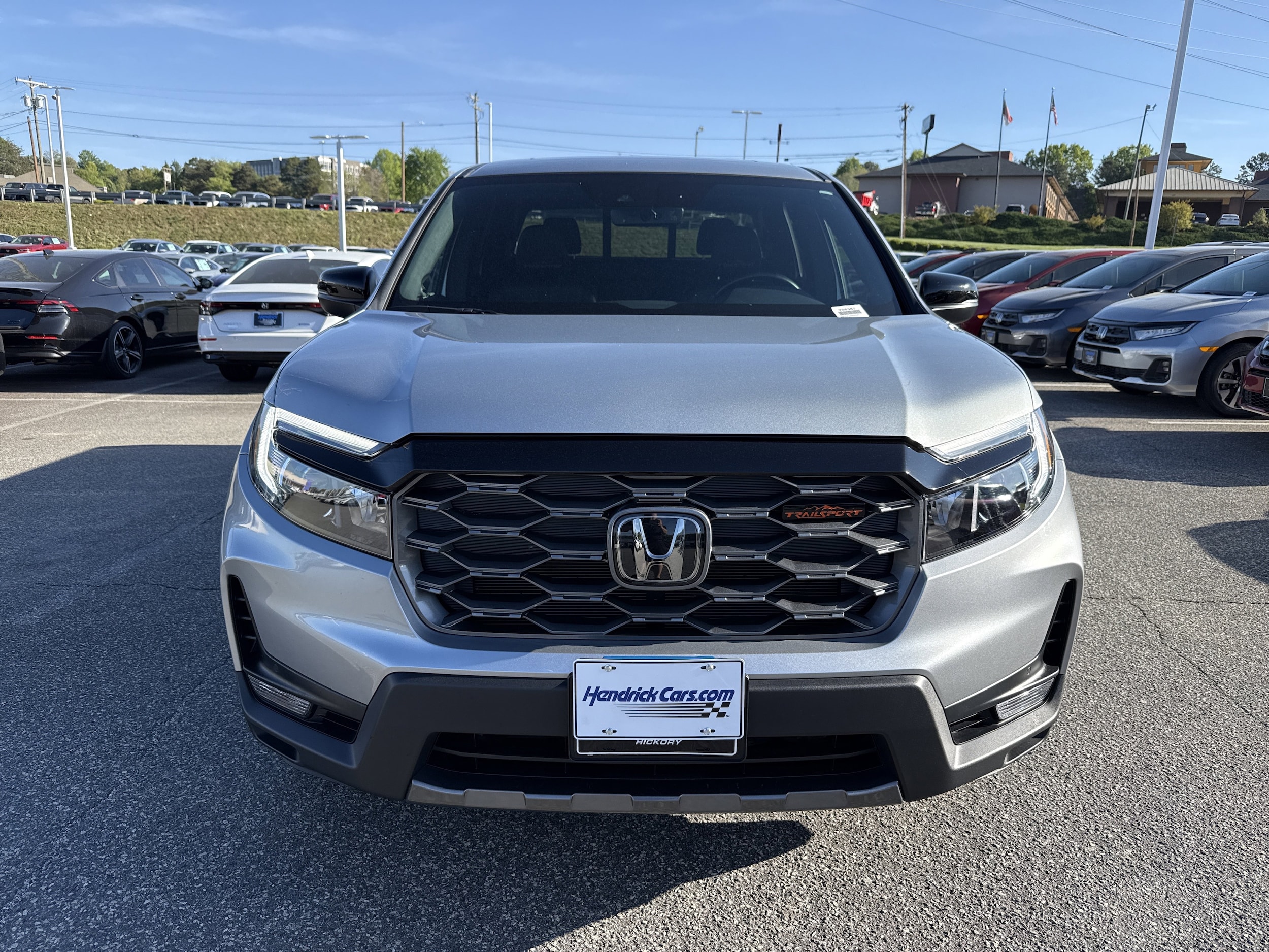 2025 Honda Ridgeline TrailSport photo 2
