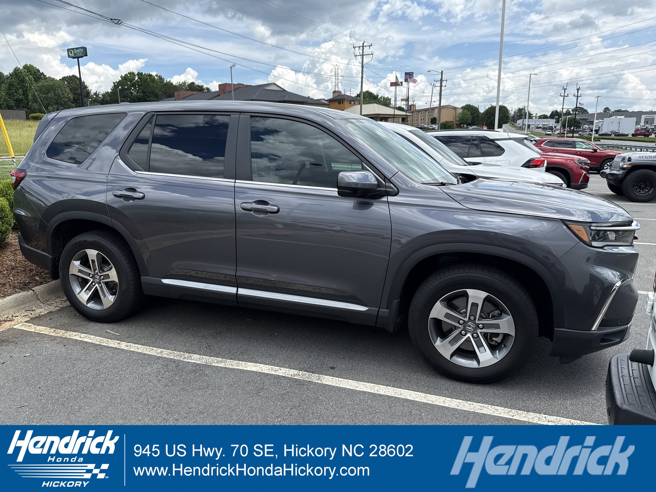2025 Honda Pilot EX-L AWD's photo