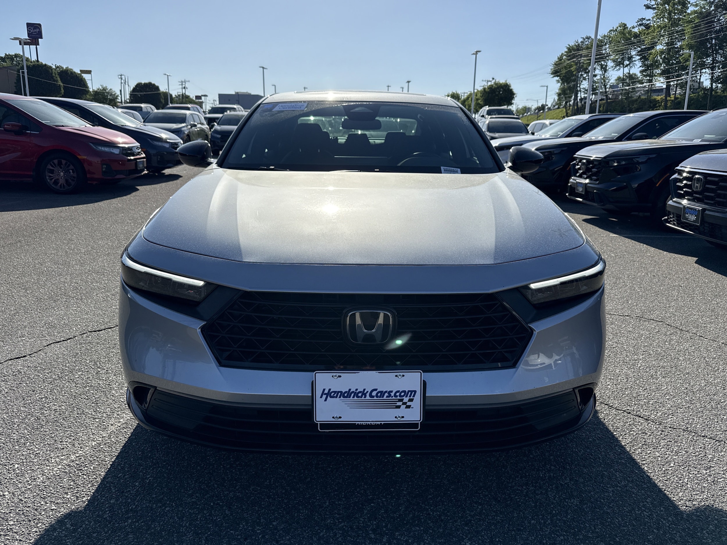 2024 Honda Accord Hybrid Sport-L photo 2