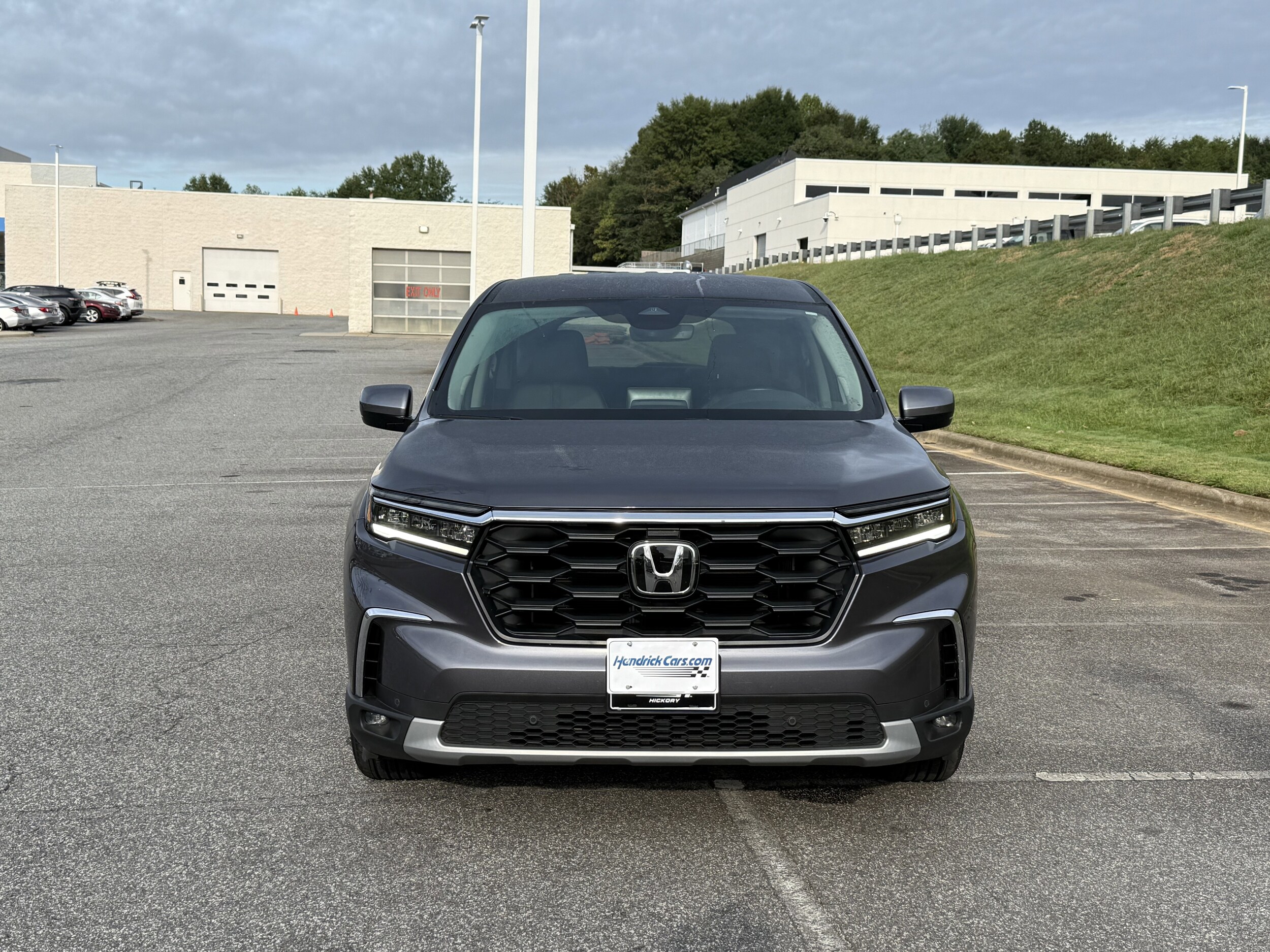 2025 Honda Pilot EX-L photo 2