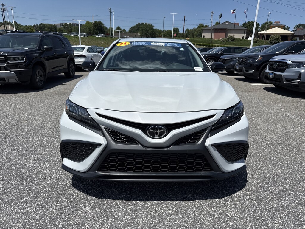 Used 2024 Toyota Camry SE Sedan