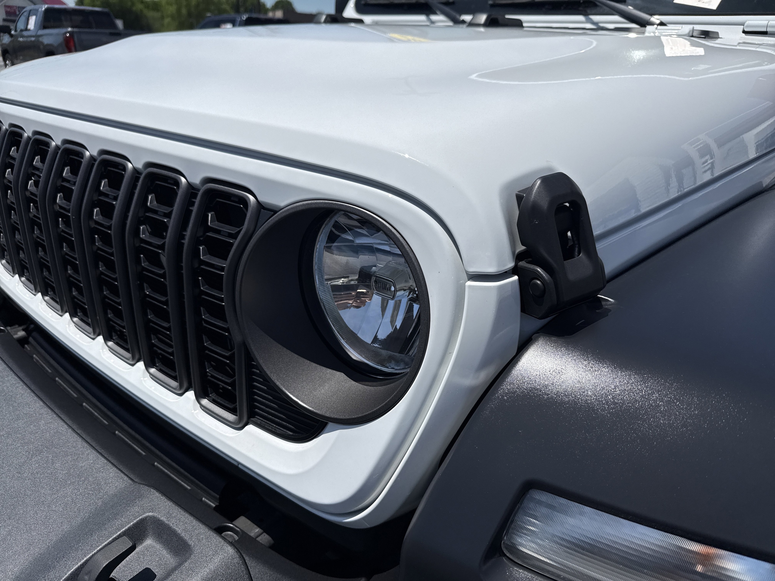 2024 Jeep Wrangler Sport photo 4