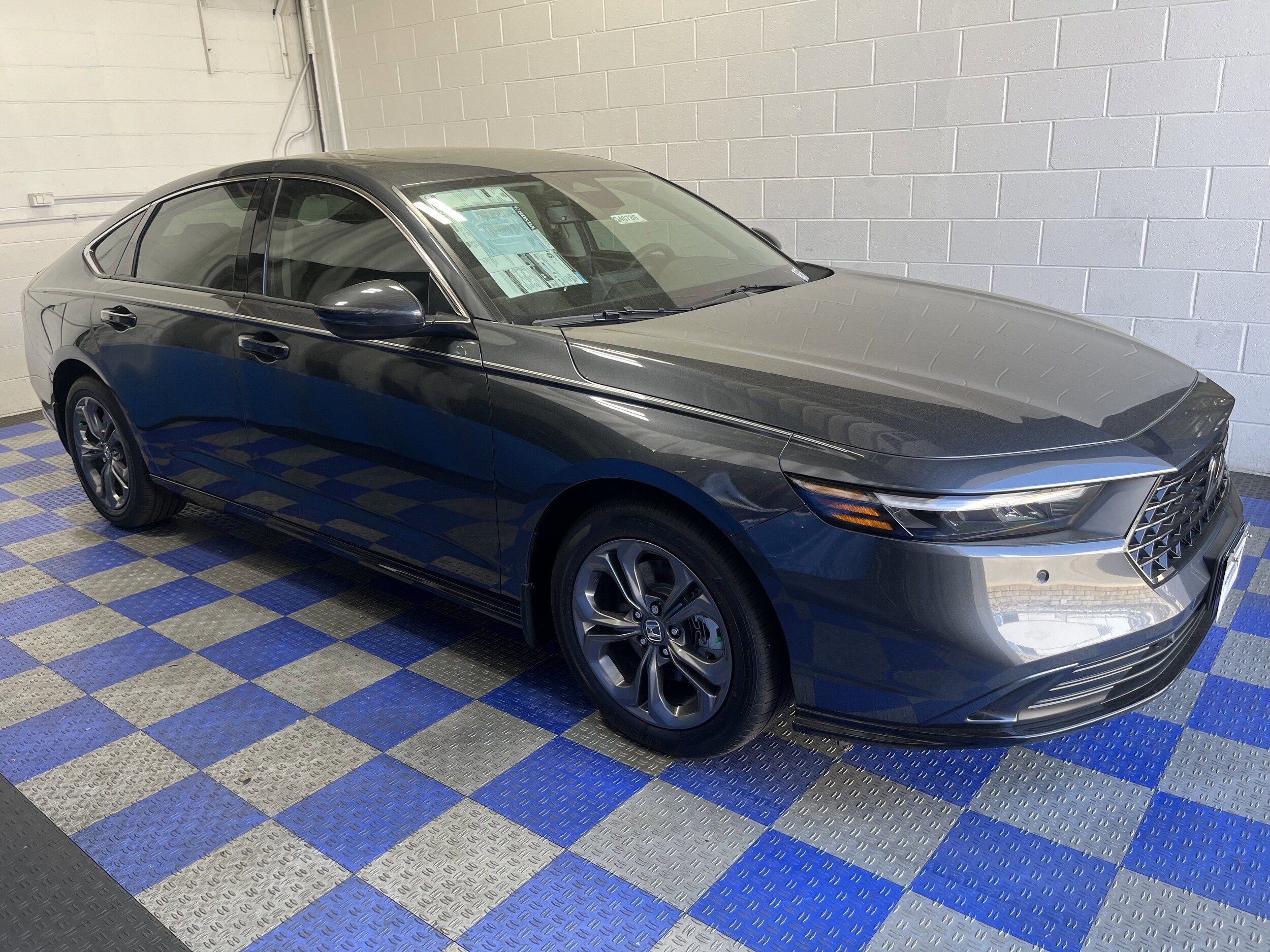 2025 Honda Accord Hybrid EX-L photo 2