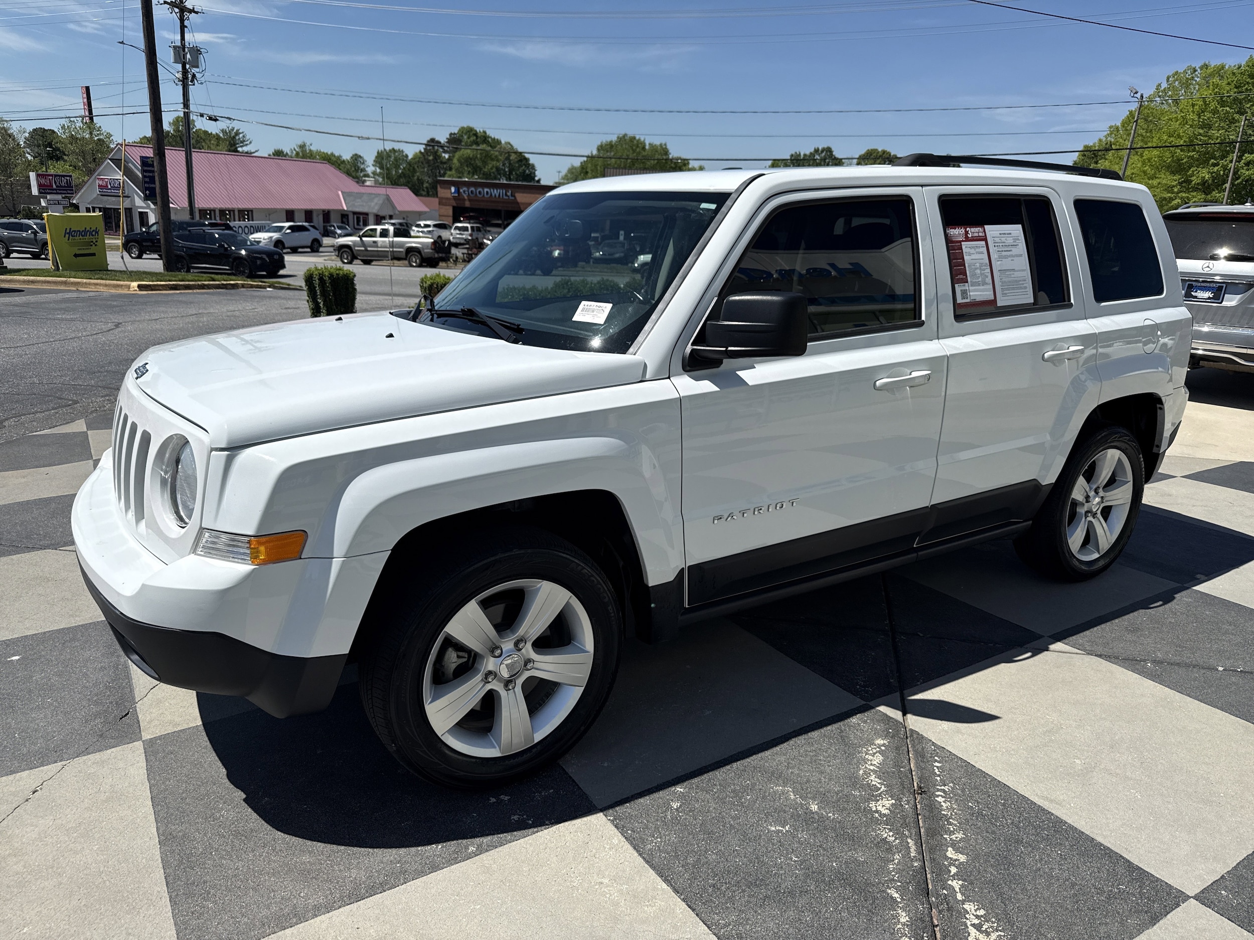 2015 Jeep Patriot Latitude FWD photo 4