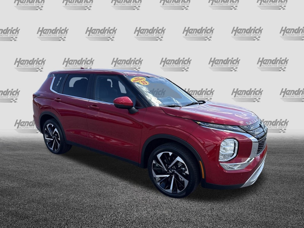 Used 2023 Mitsubishi Outlander SE SUV