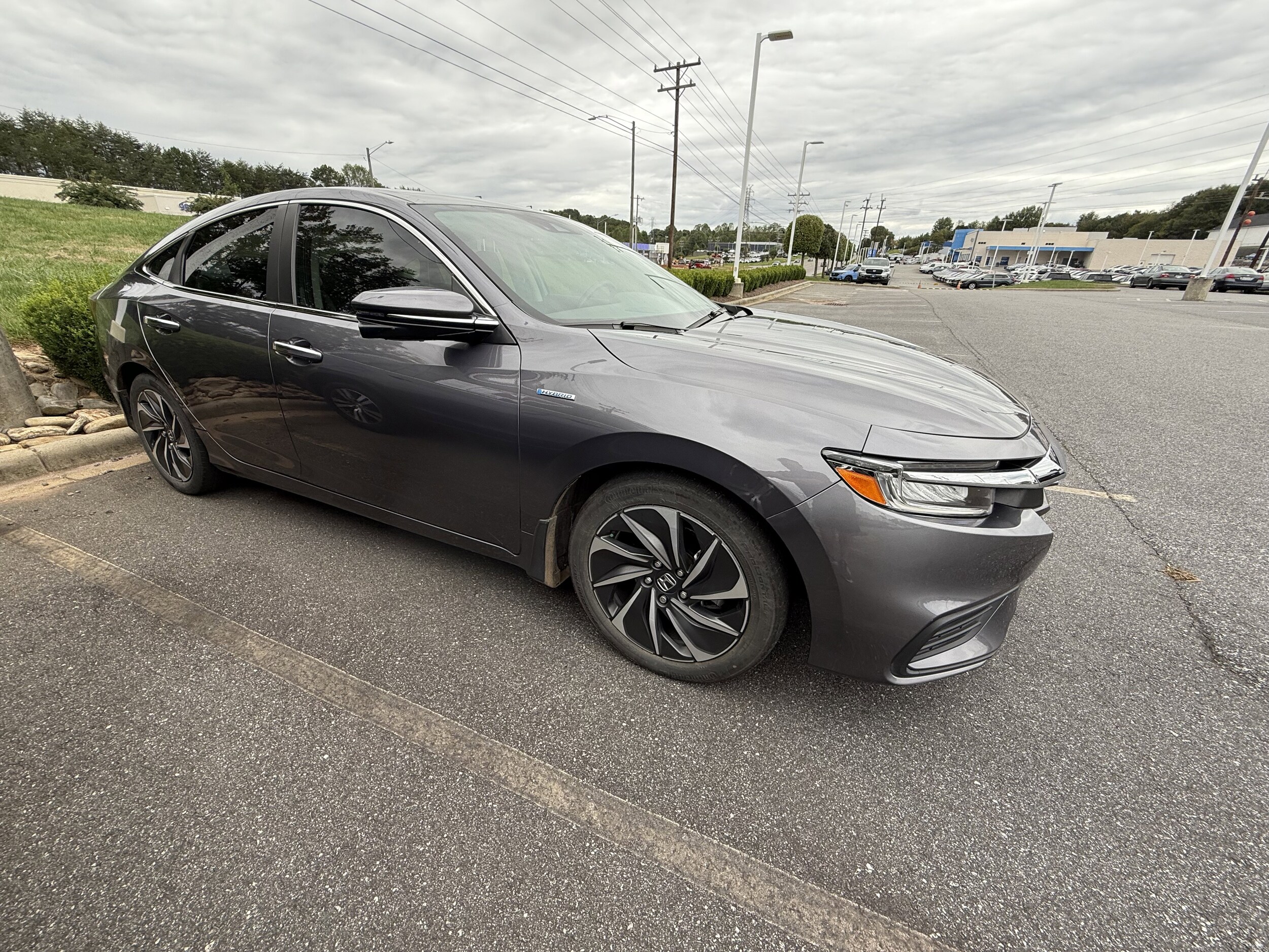 2019 Honda Insight Touring photo 2