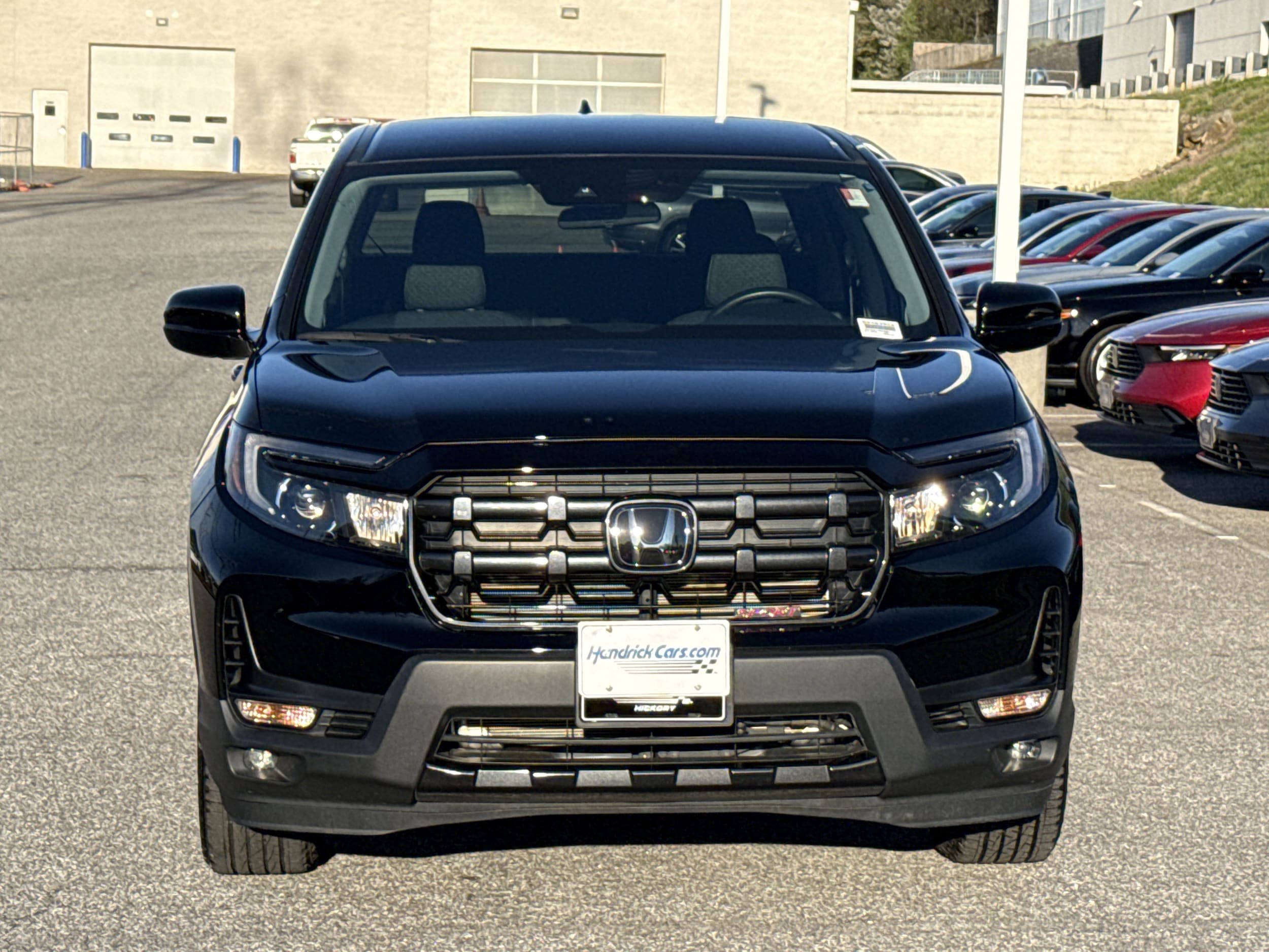 2025 Honda Ridgeline Sport photo 2