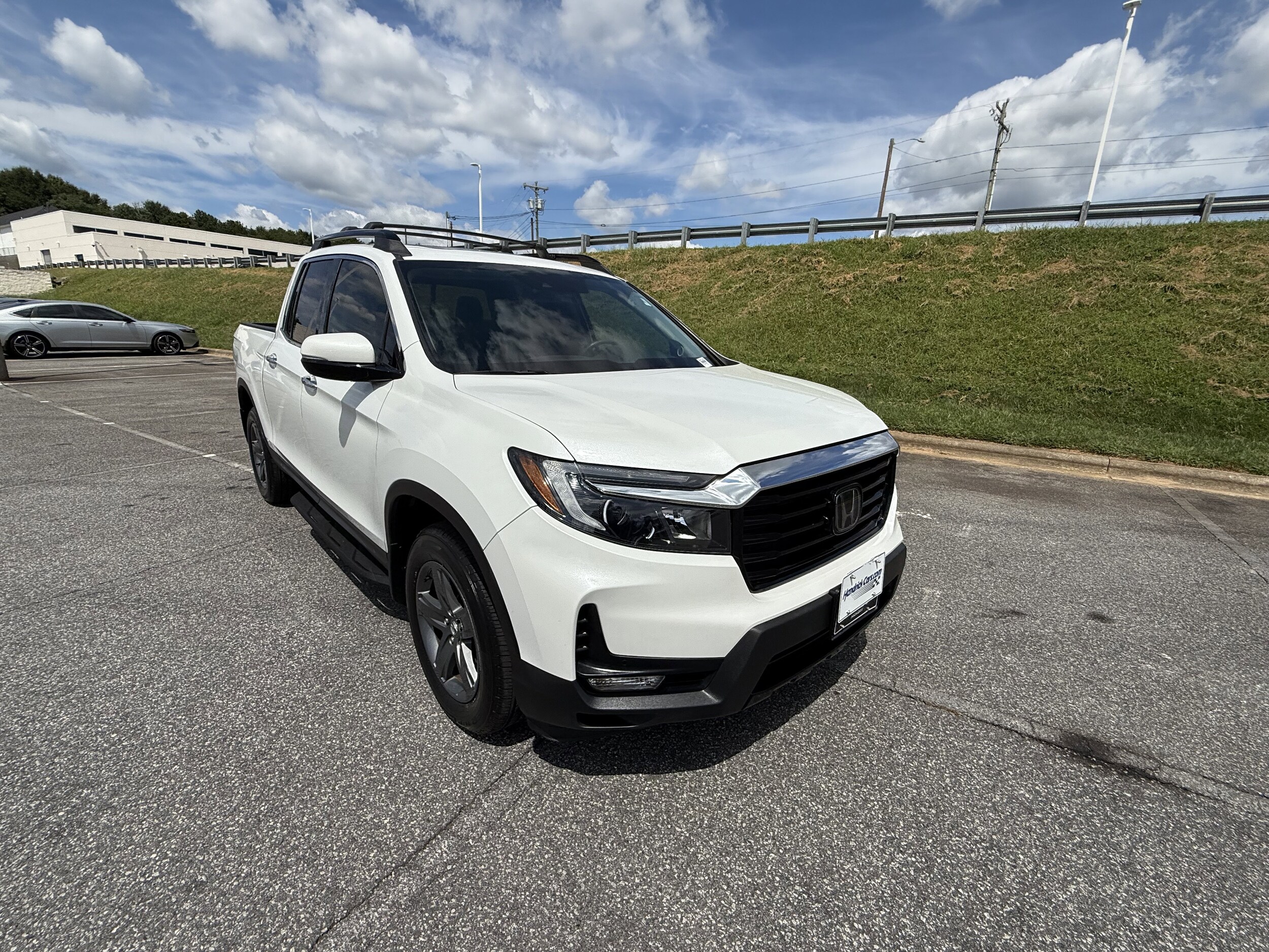 2021 Honda Ridgeline RTL-E photo 3
