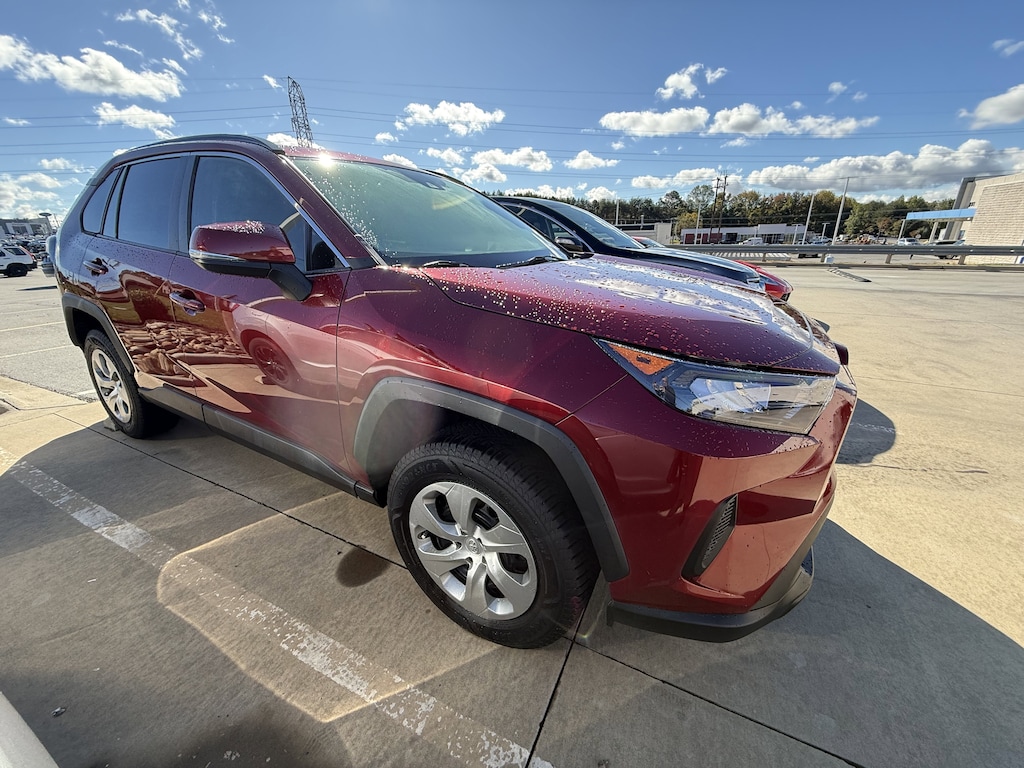 Used 2019 Toyota RAV4 LE SUV