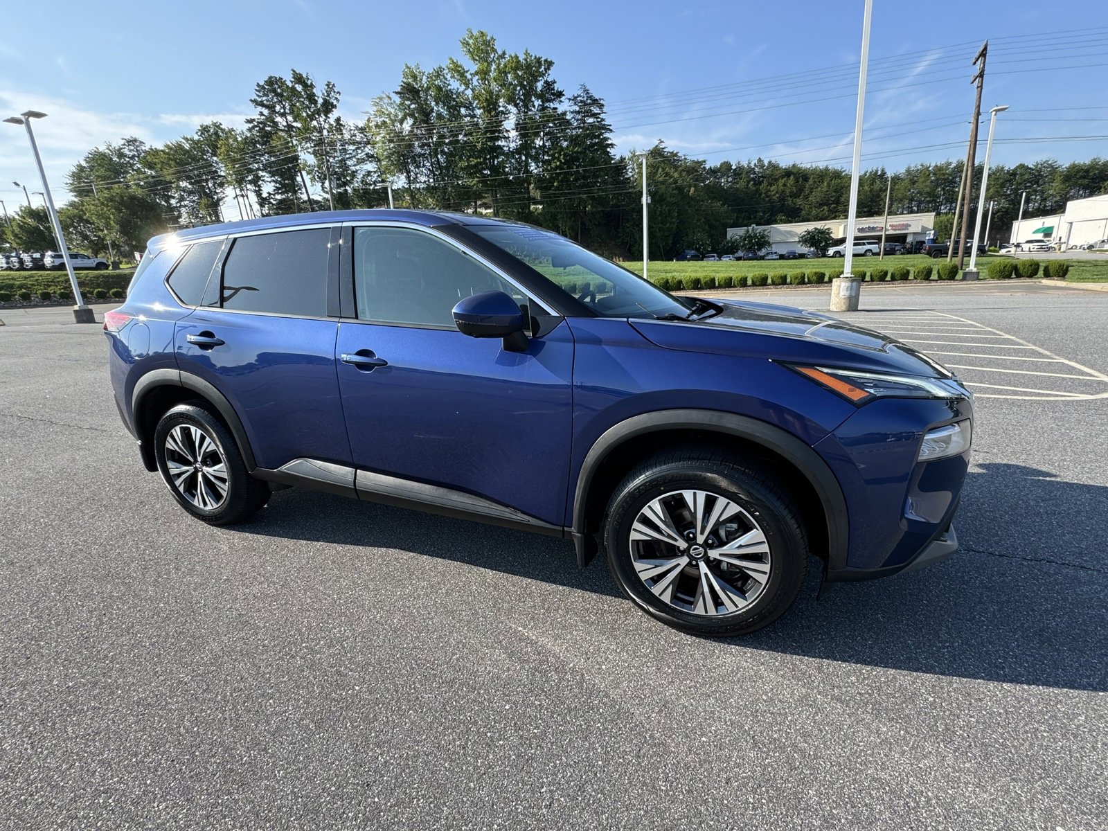 Used 2021 Nissan Rogue SV with VIN 5N1AT3BA8MC761667 for sale in Hickory, NC