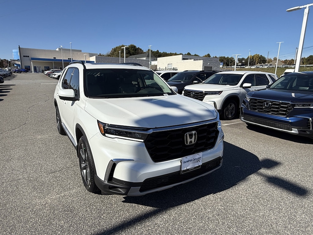 New 2025 Honda Pilot Touring SUV