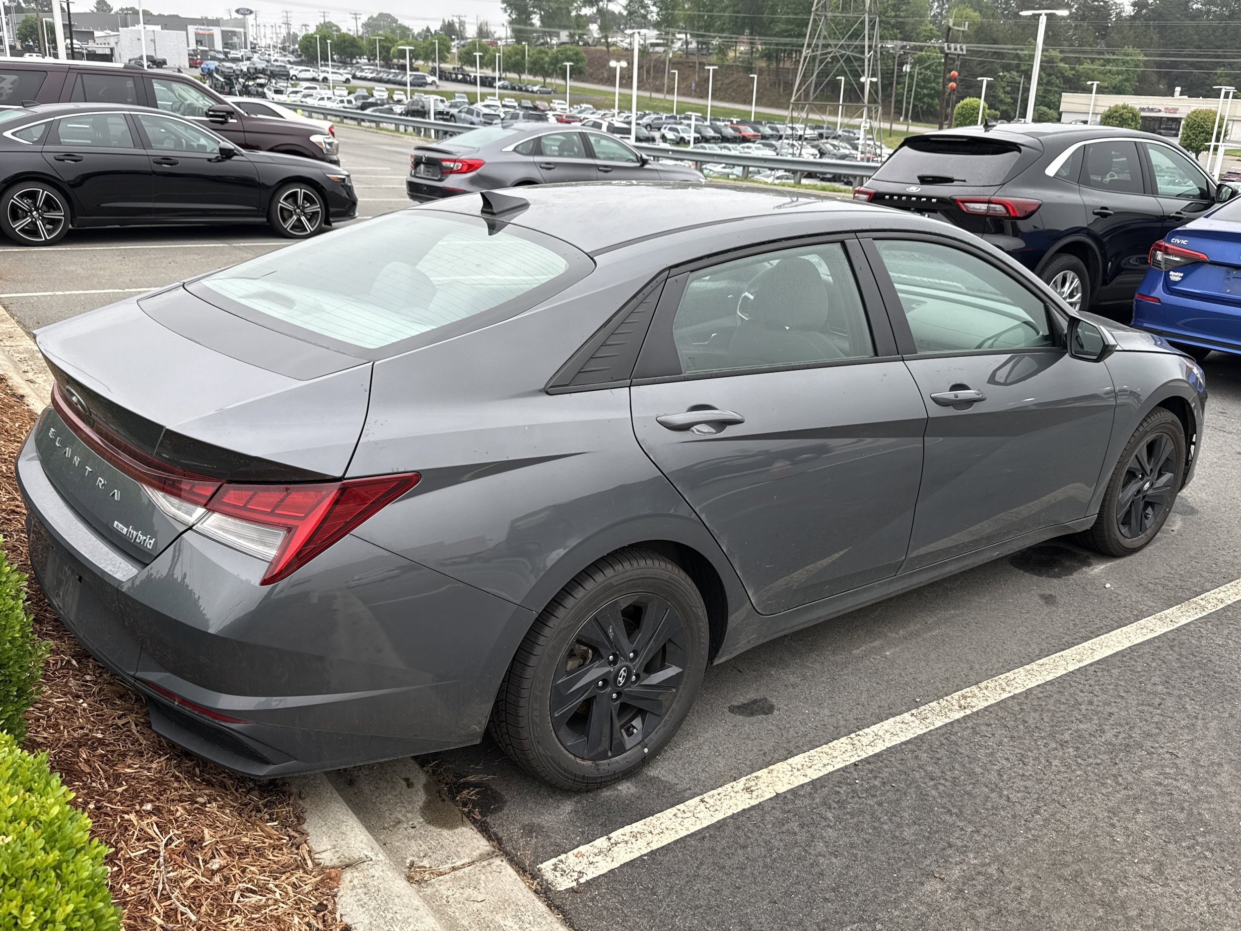 2023 Hyundai Elantra HEV Blue photo 6