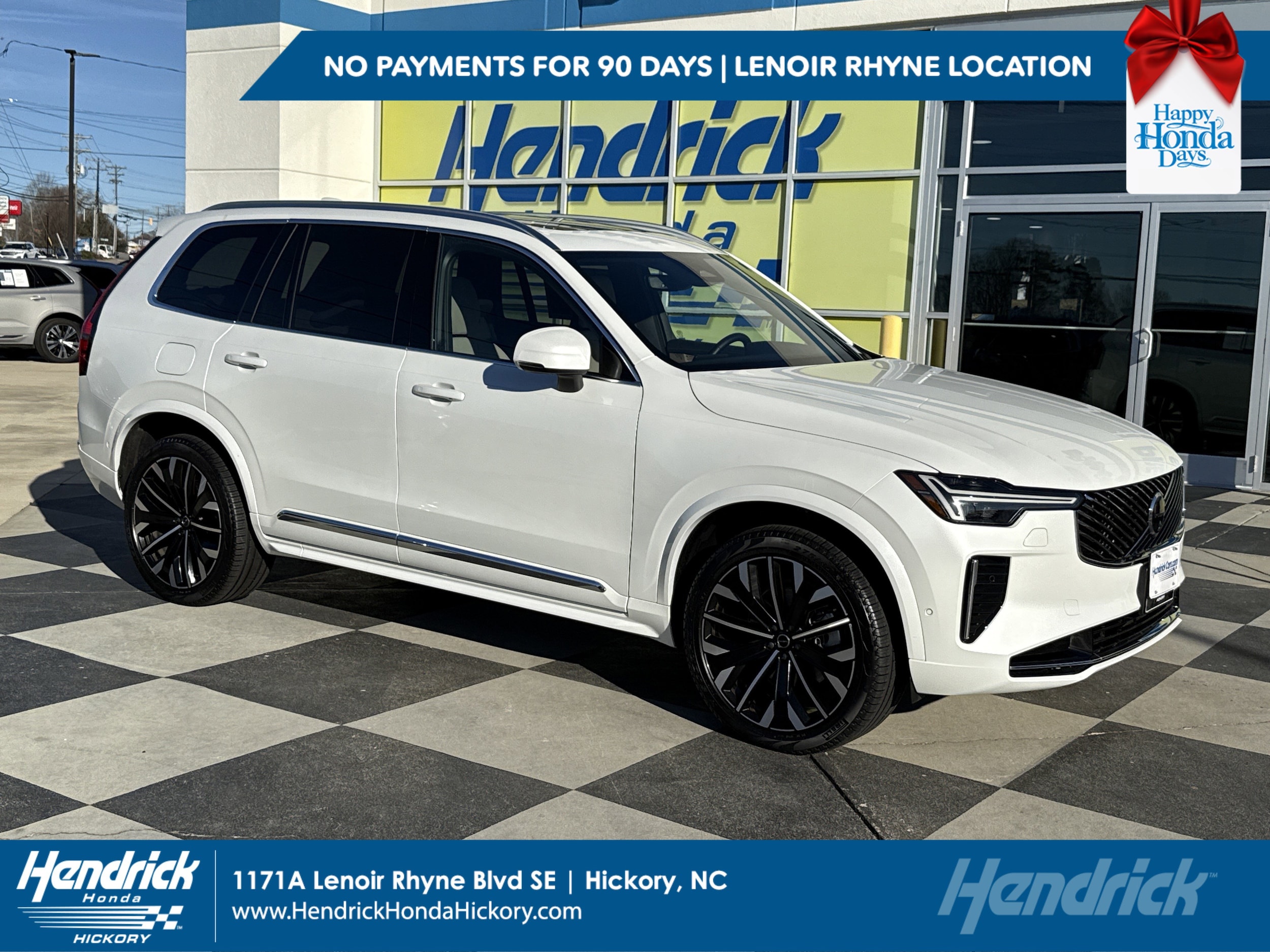 2025 Volvo XC90 Plus's photo