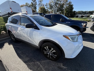 2016 Toyota RAV4 LE SUV