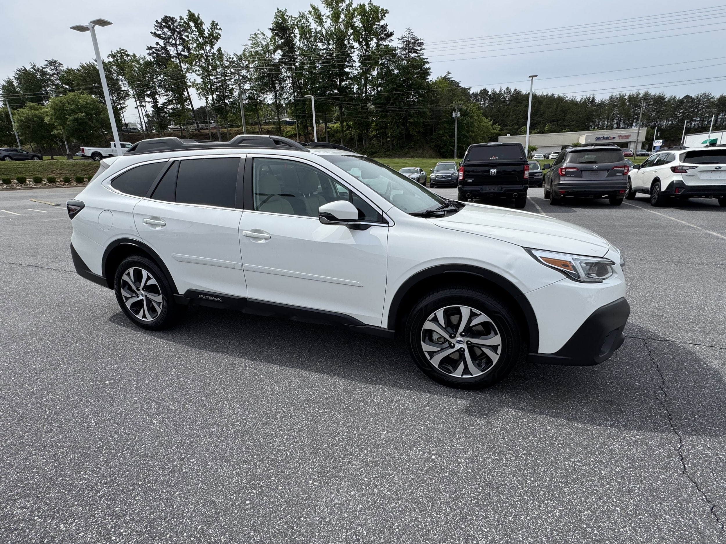Used 2022 Subaru Outback Limited with VIN 4S4BTANC7N3282812 for sale in Hickory, NC