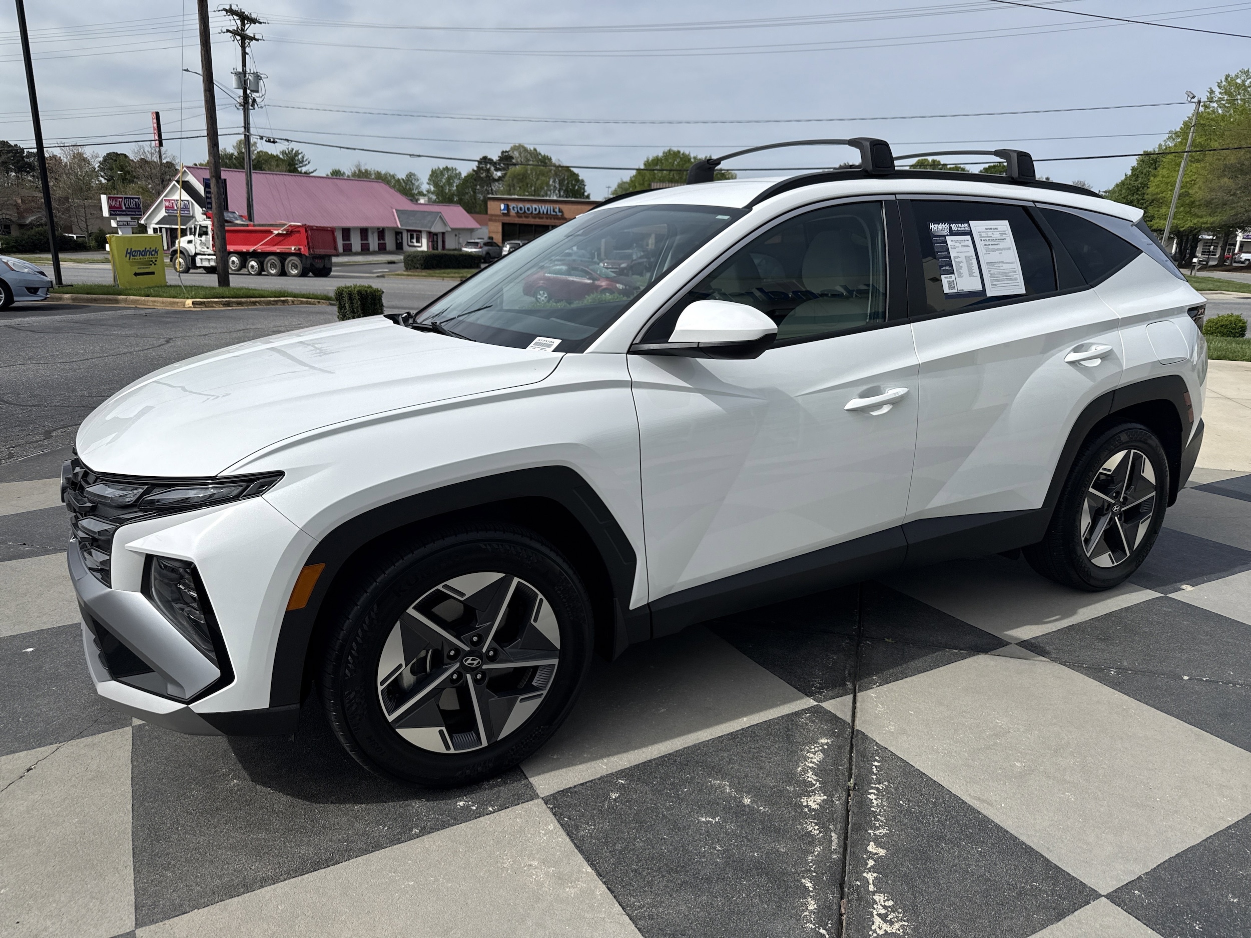 2025 Hyundai Tucson SEL photo 4