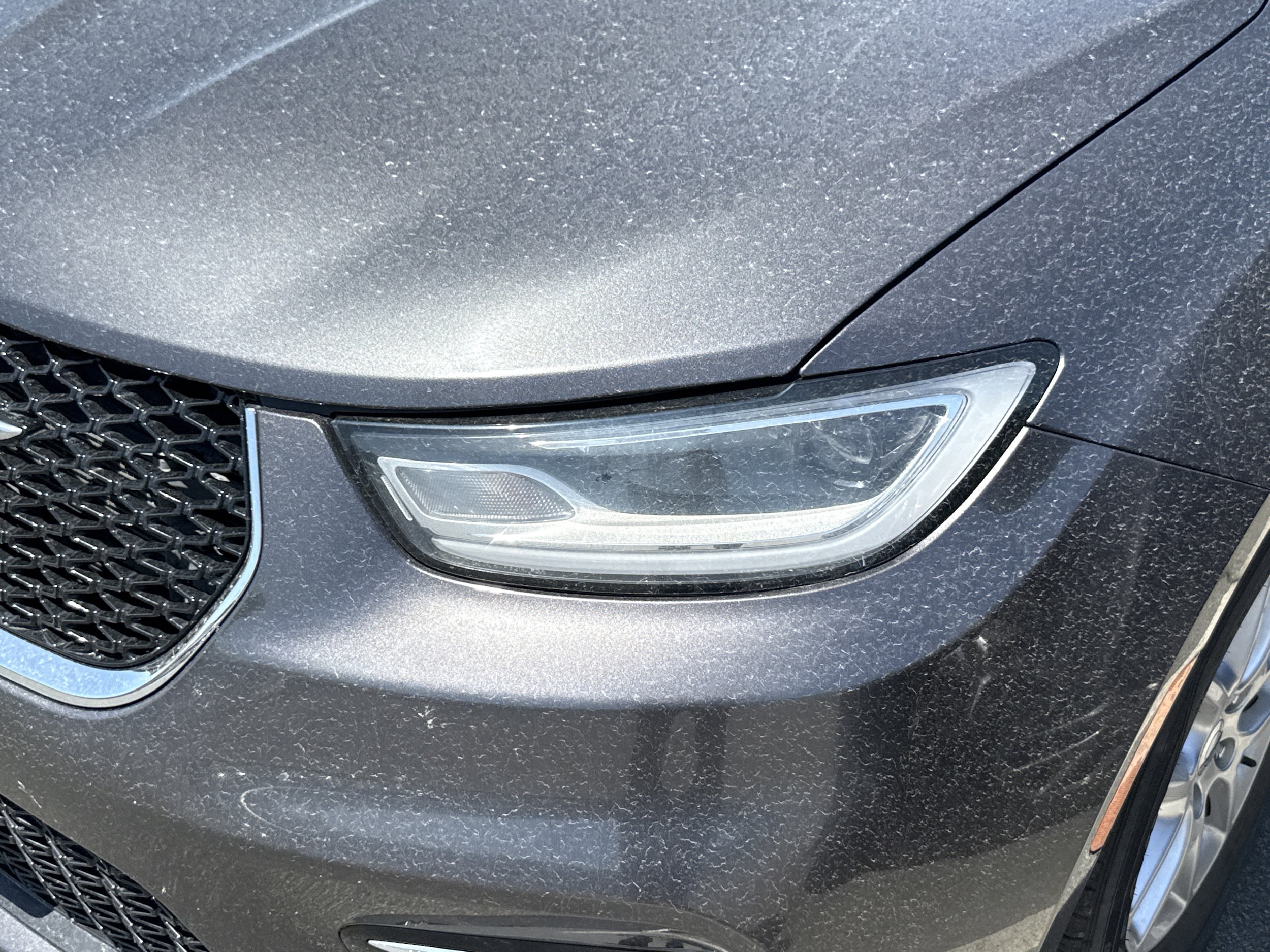 2023 Chrysler Pacifica Touring L photo 2