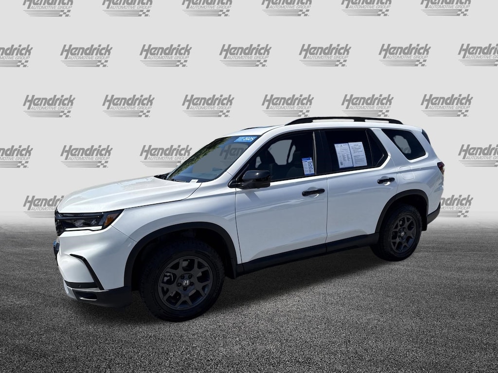 Certified 2025 Honda Pilot TrailSport SUV