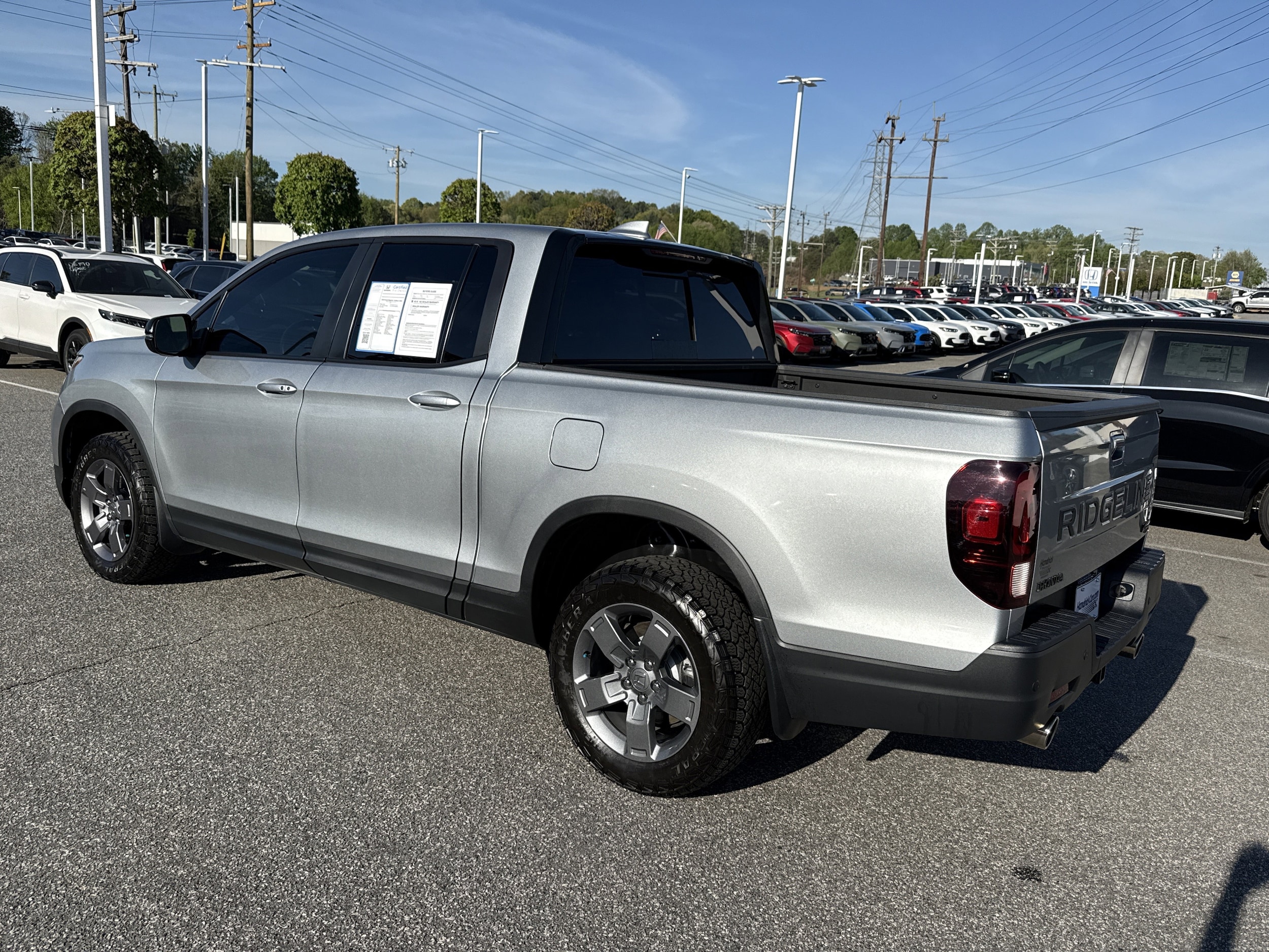 2025 Honda Ridgeline TrailSport photo 3