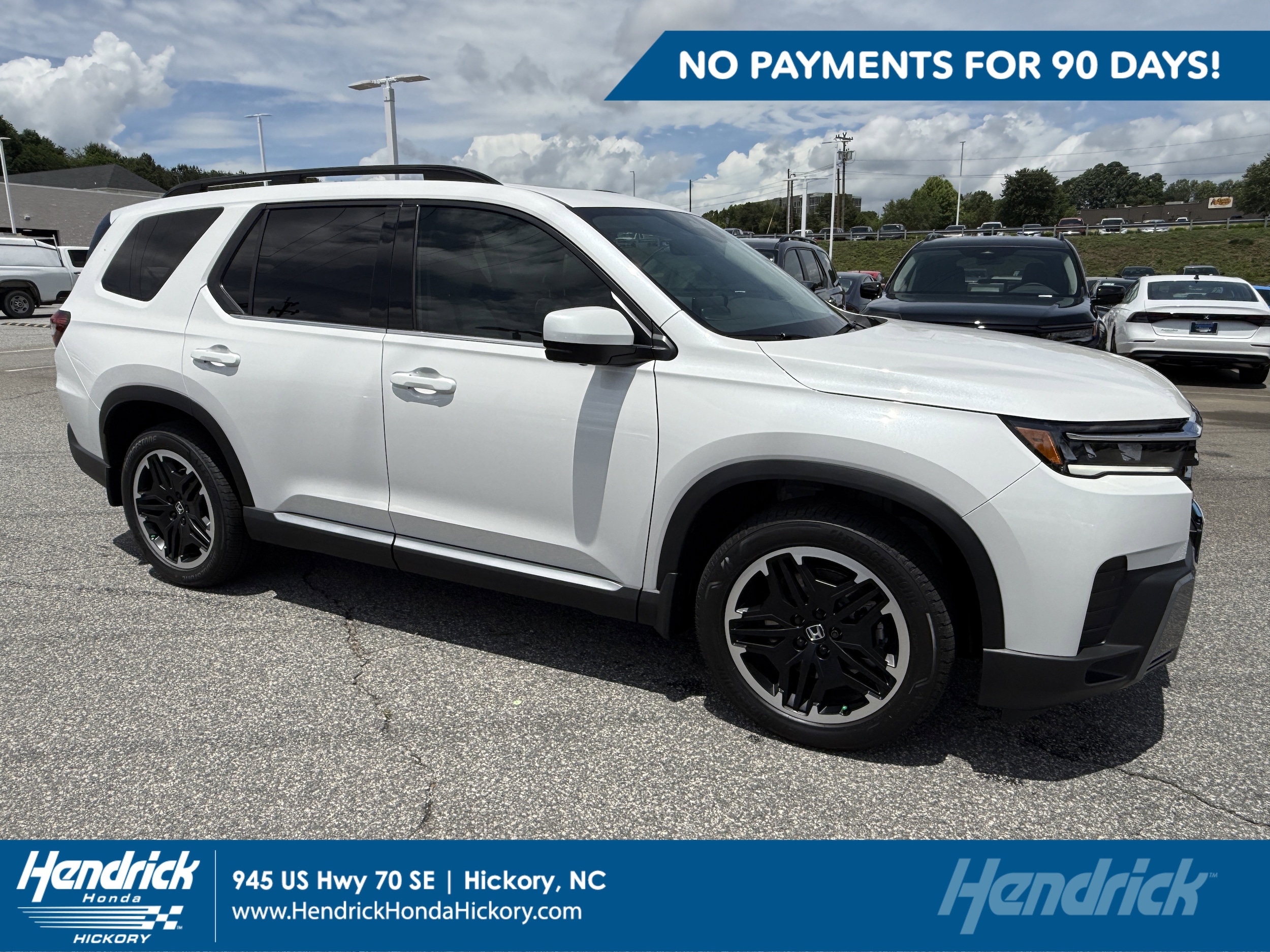2026 Honda Pilot Touring AWD's photo