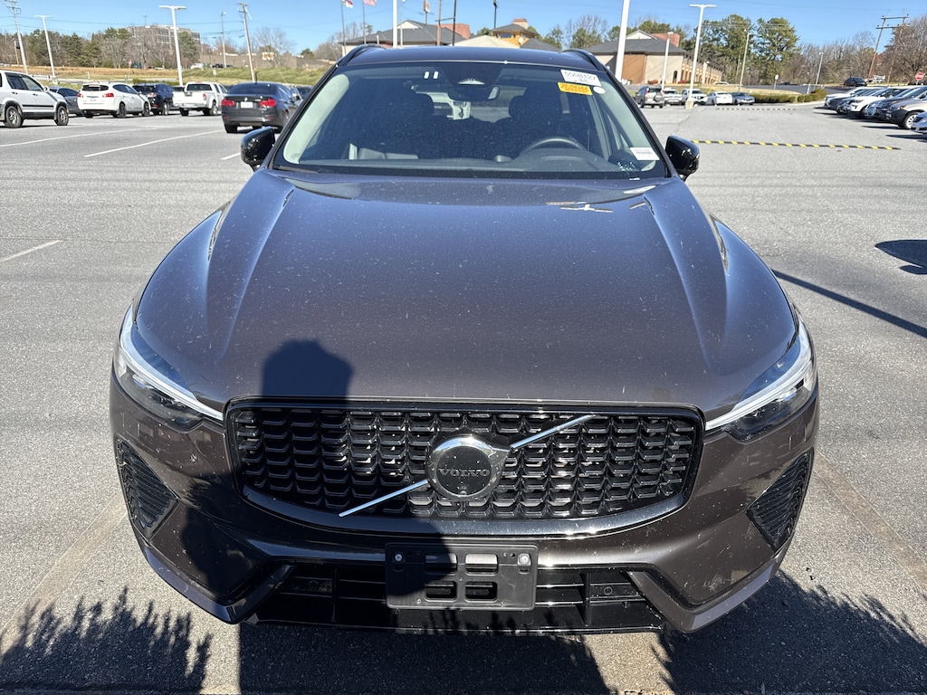 Used 2025 Volvo XC60 B5 Plus SUV