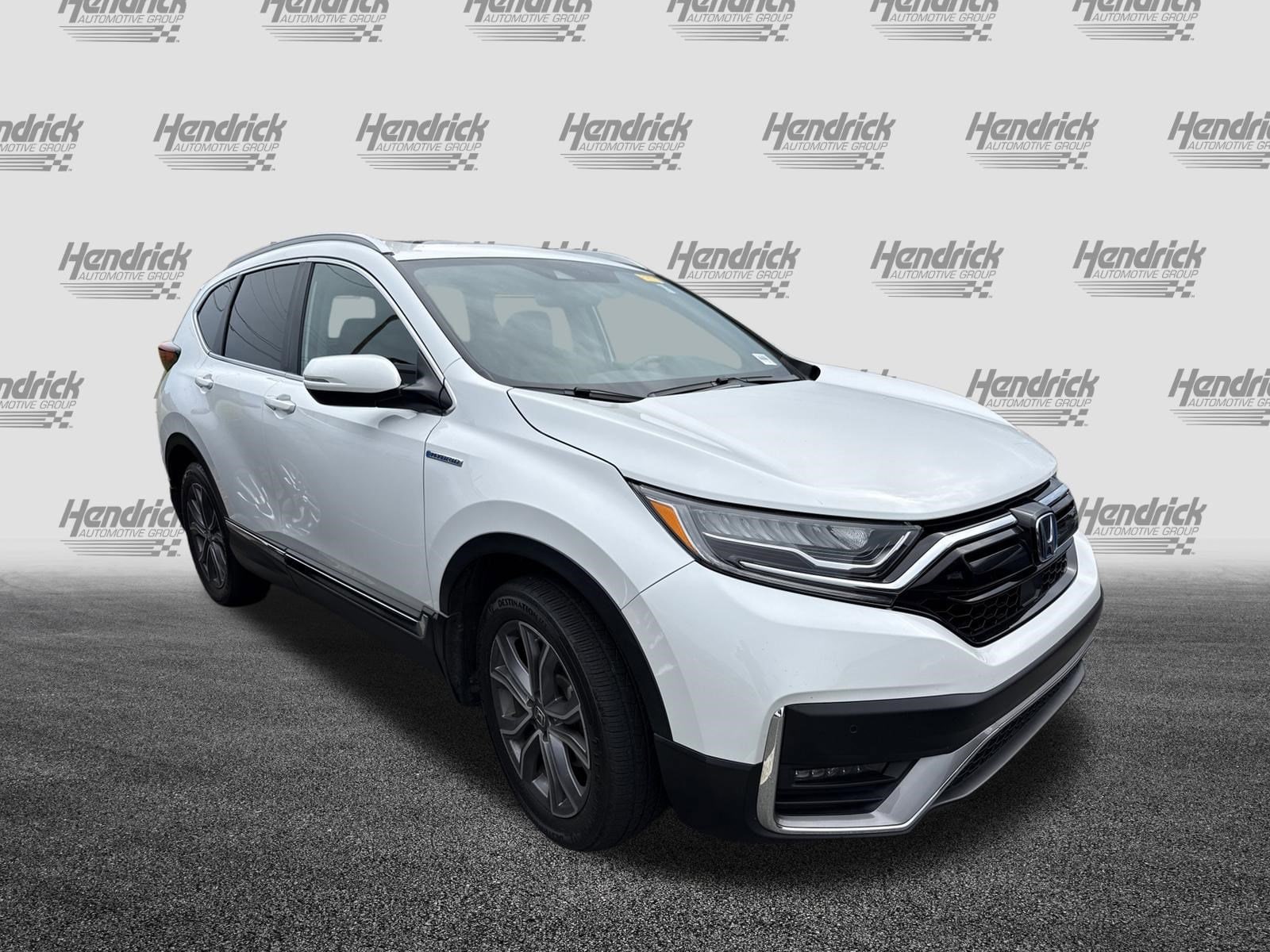 2022 Honda CR-V Hybrid Touring photo 2