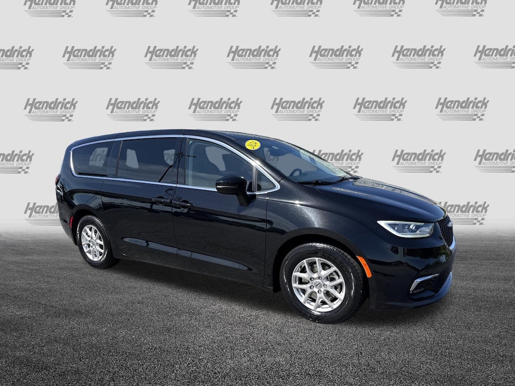 Used 2024 Chrysler Pacifica Touring L Van Passenger Van