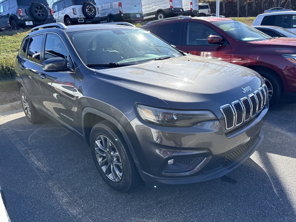Used 2019 Jeep Cherokee Latitude Plus 4x4 SUV