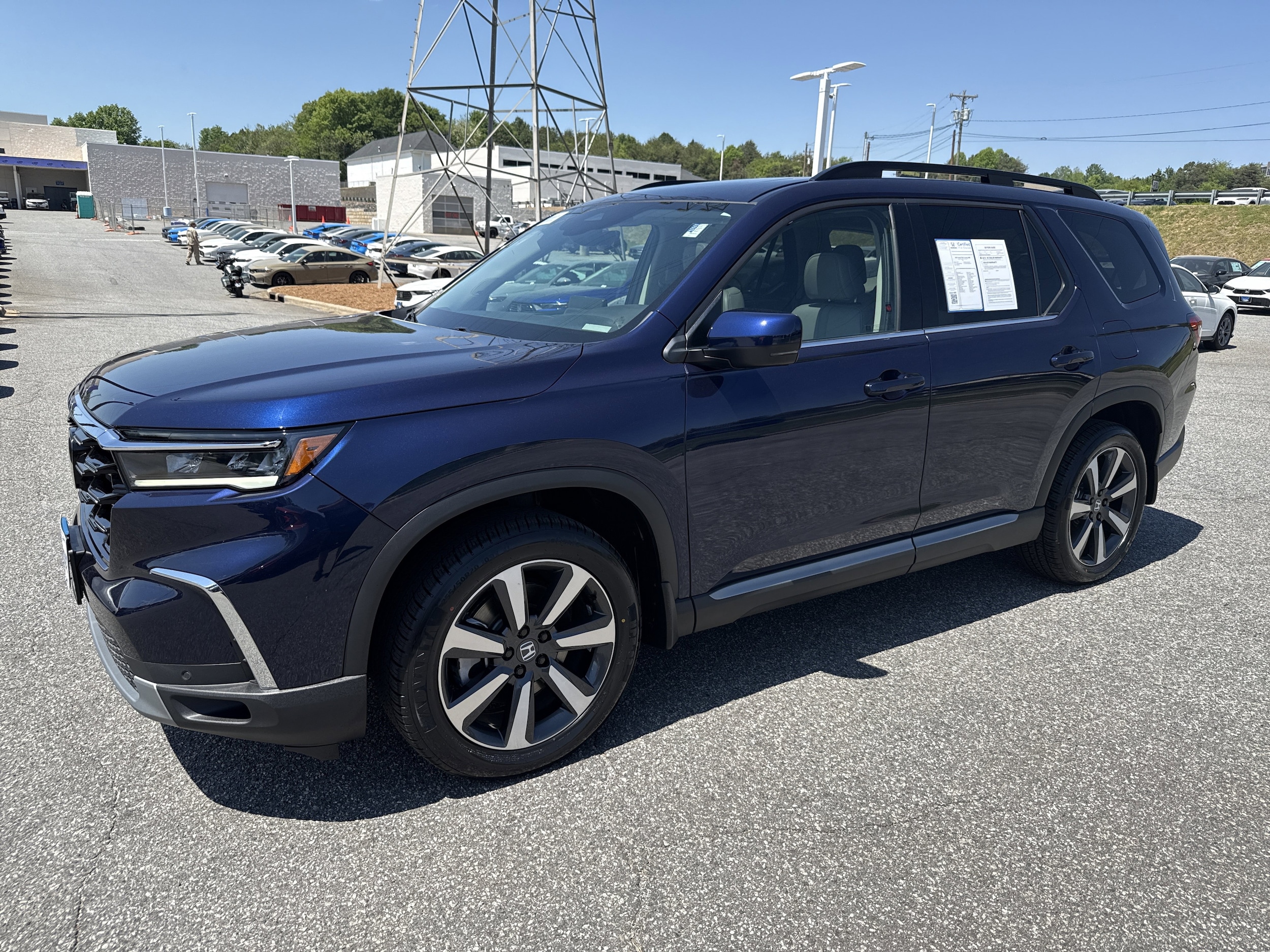 2025 Honda Pilot Touring photo 4