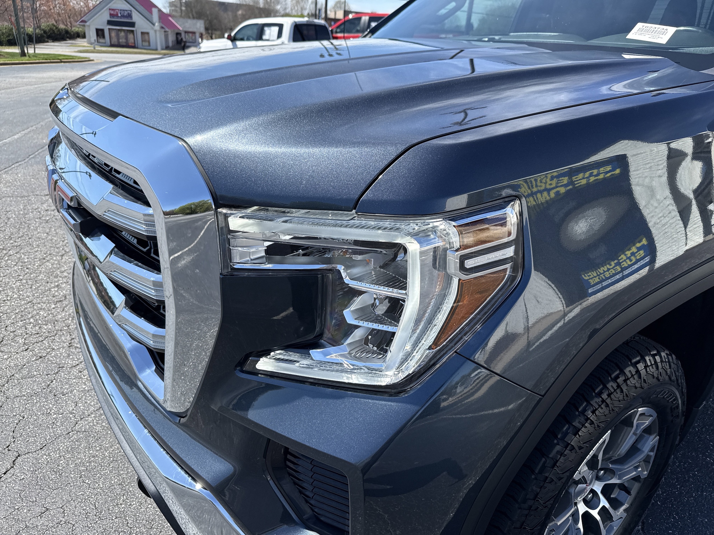 2021 GMC Sierra 1500 SLE photo 5