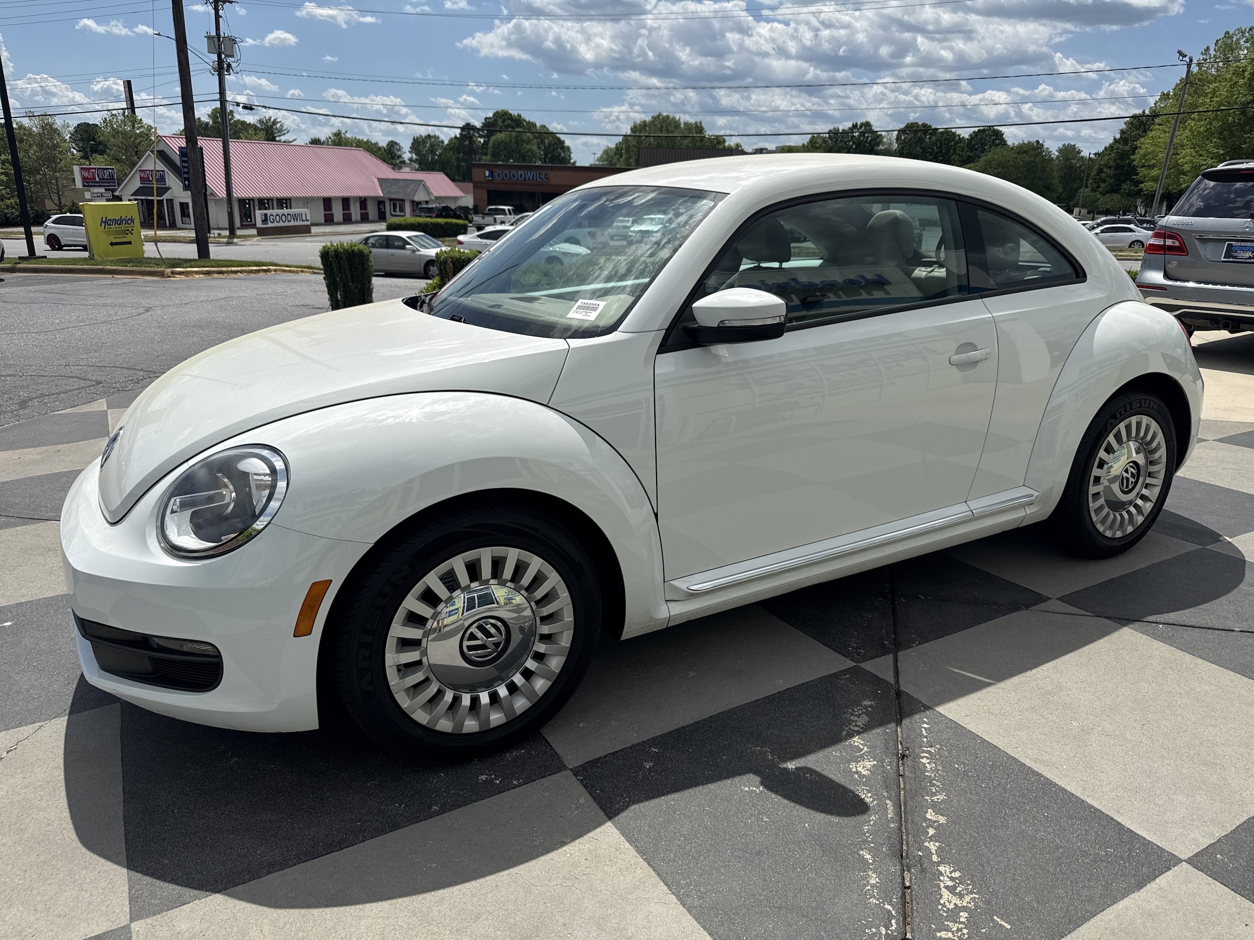 2014 Volkswagen Beetle 1.8T photo 4