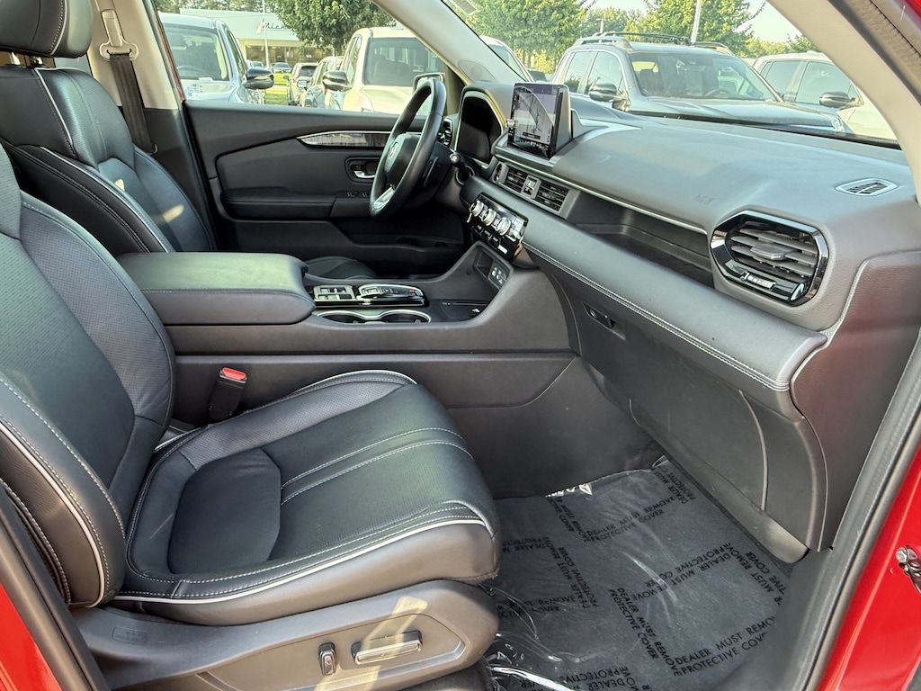 Used 2023 Honda Pilot Elite SUV