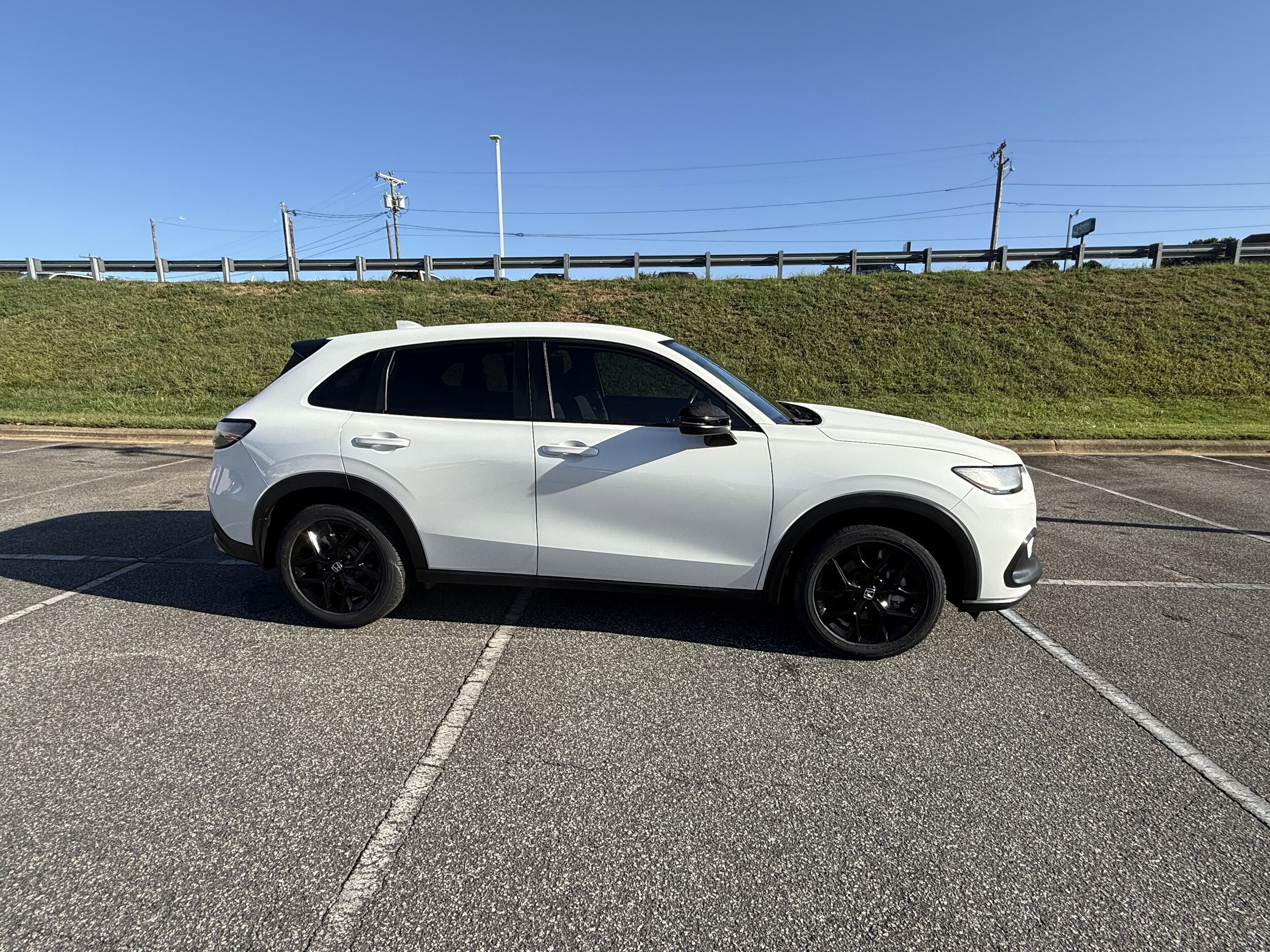2023 Honda HR-V Sport 2WD photo 2