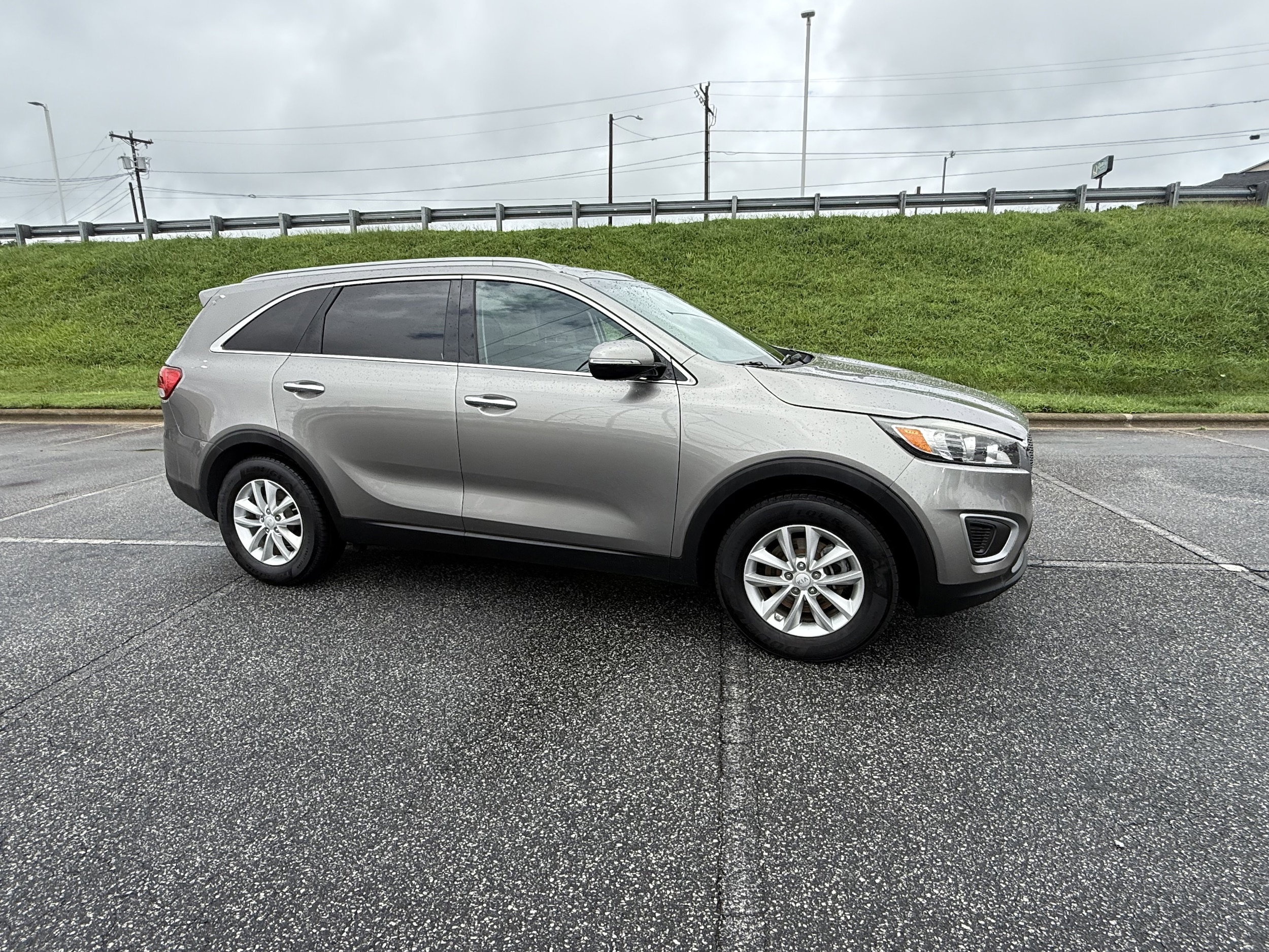 2017 Kia Sorento 2.4L LX