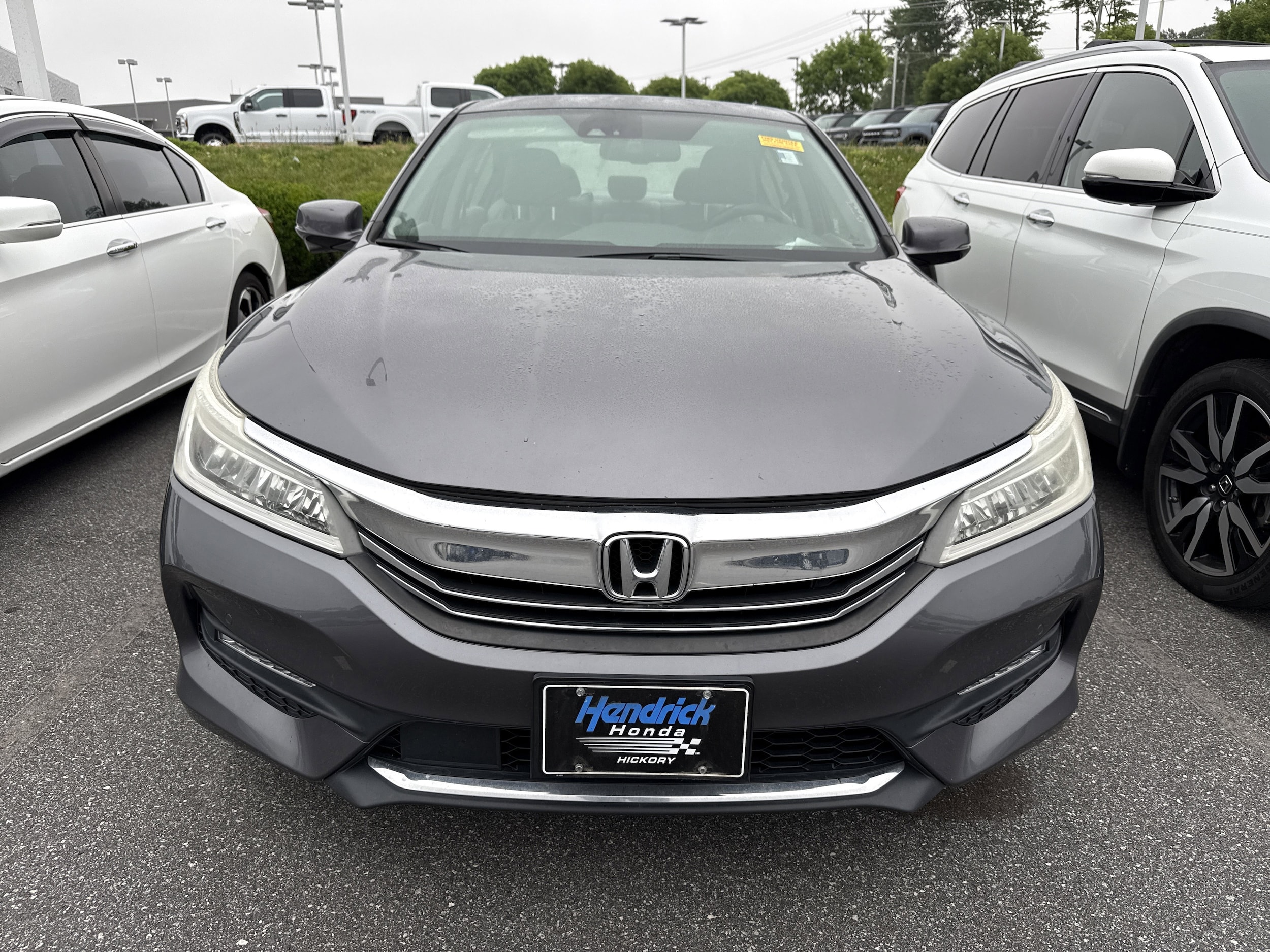 2016 Honda Accord Touring photo 3