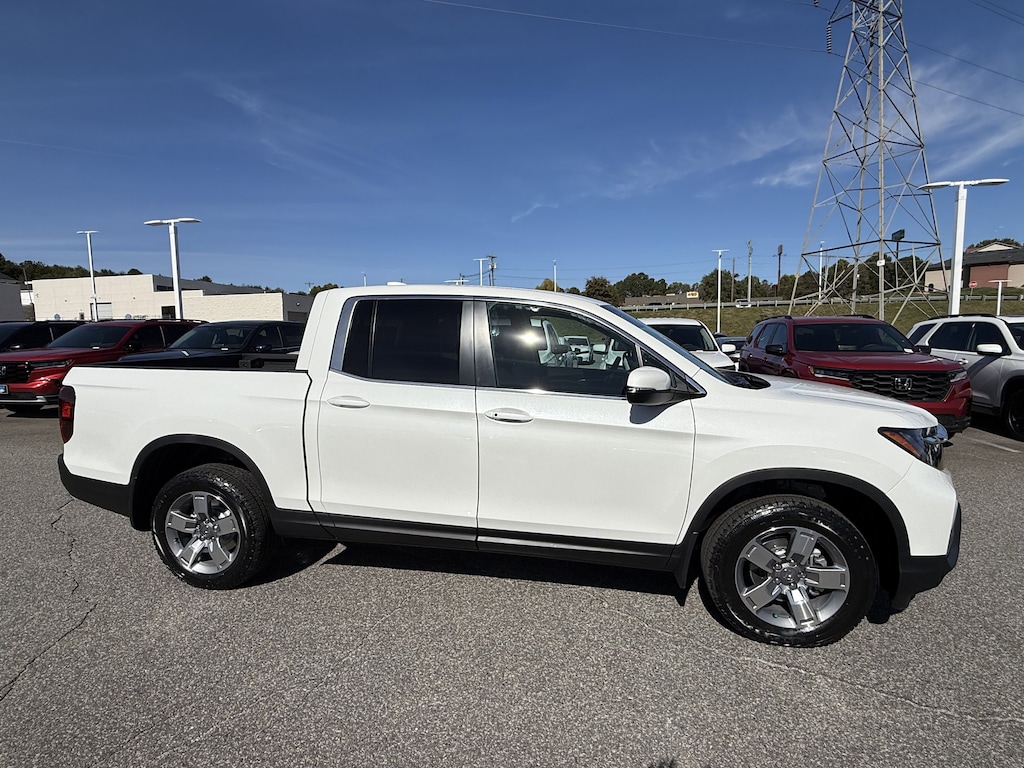 New 2026 Honda Ridgeline RTL Truck Crew Cab
