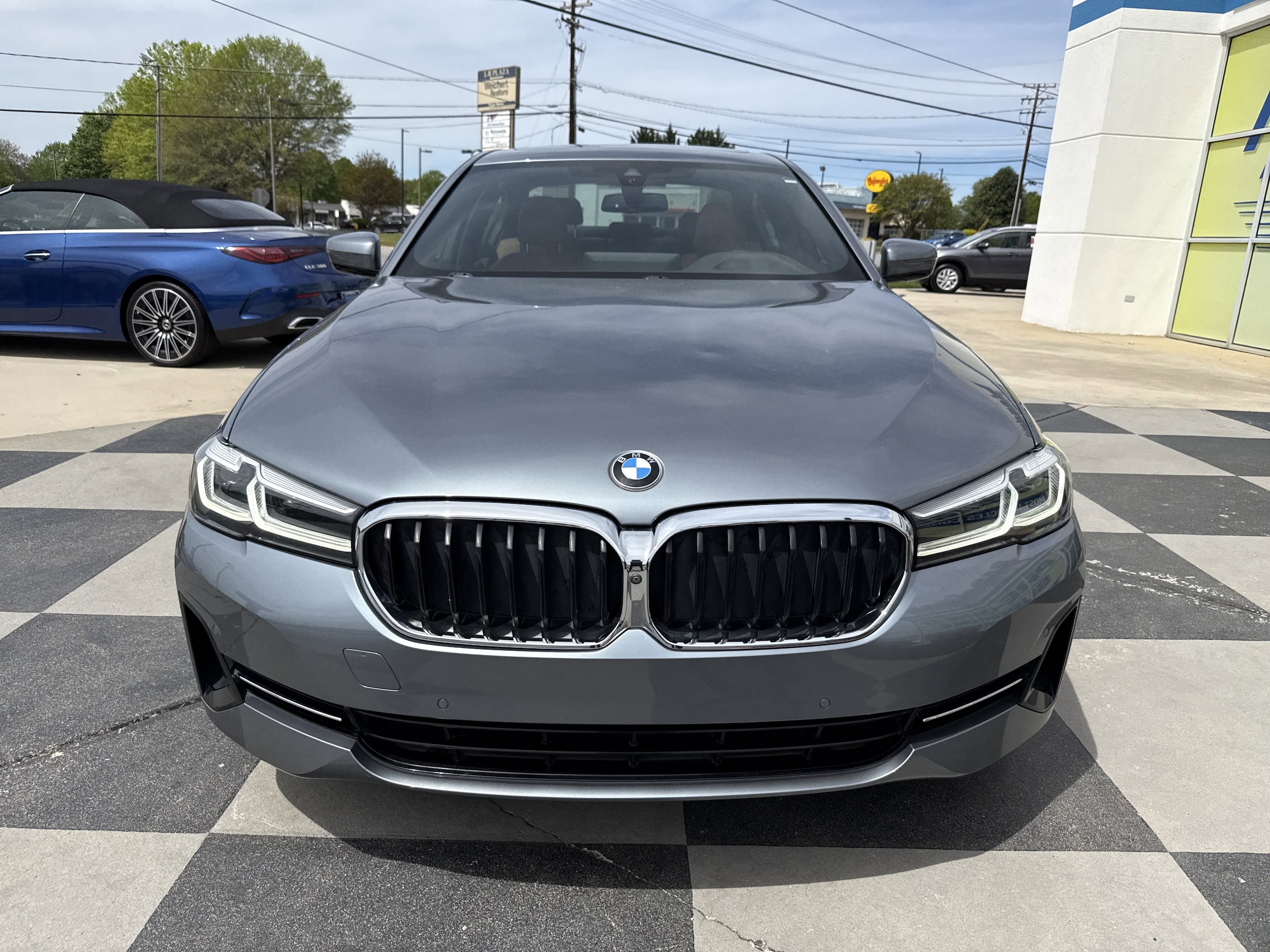 2021 BMW 540i photo 2