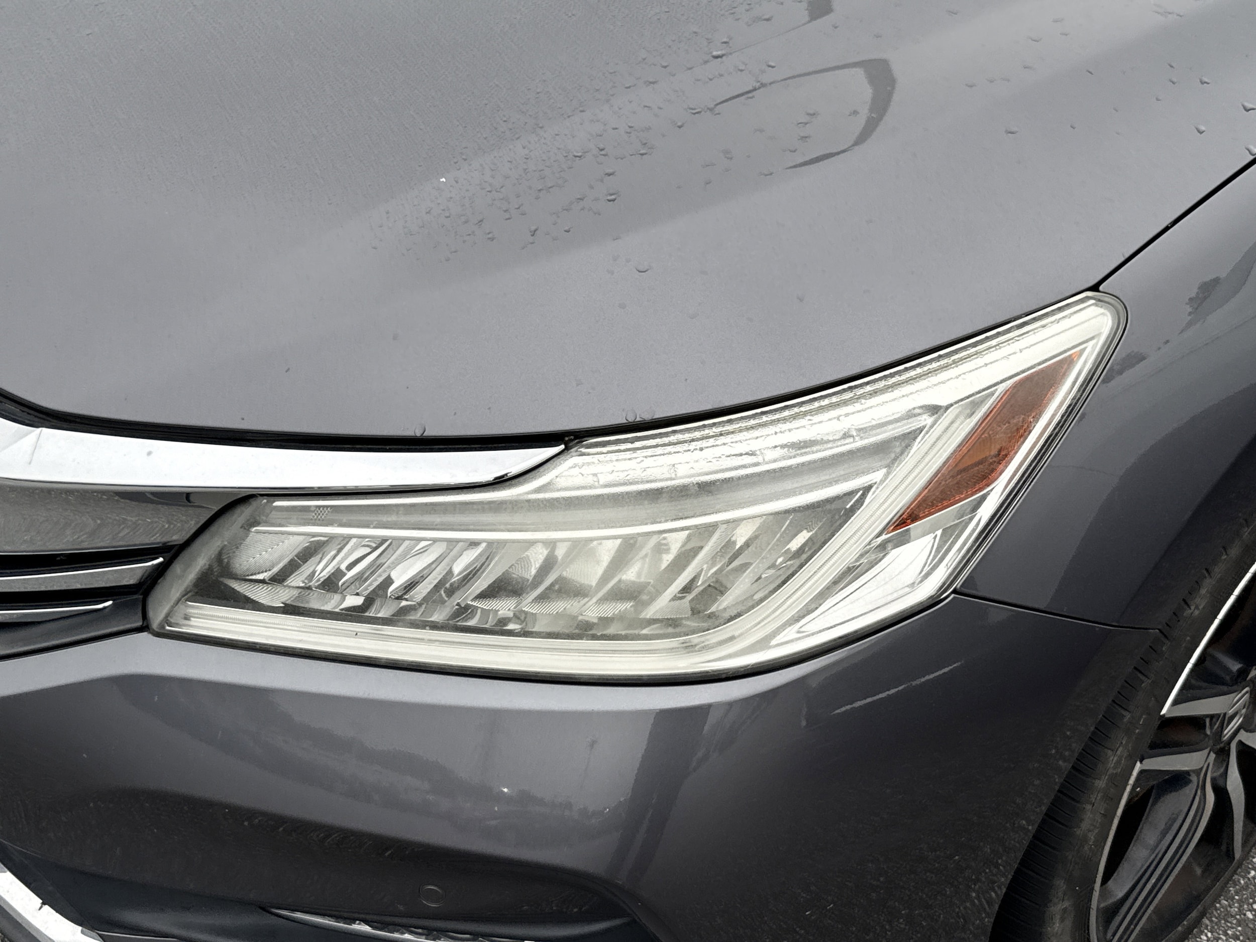 2016 Honda Accord Touring photo 6