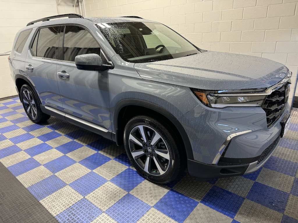 New 2025 Honda Pilot Touring SUV