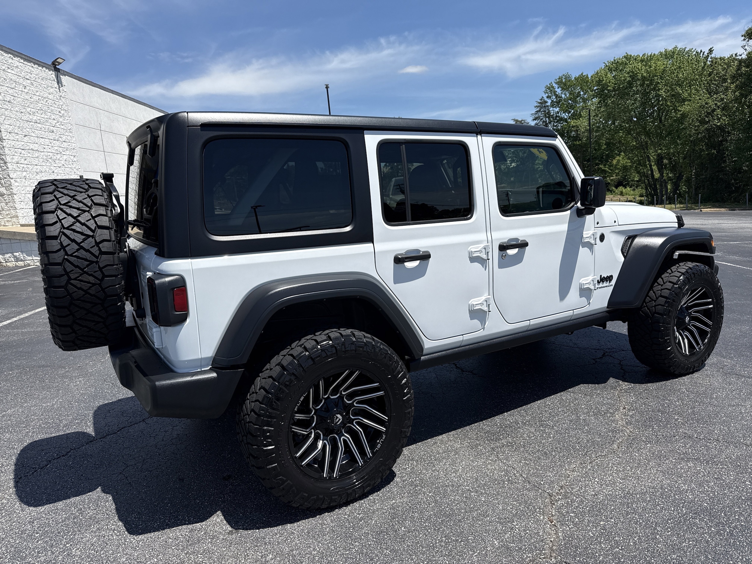 2024 Jeep Wrangler Sport photo 3