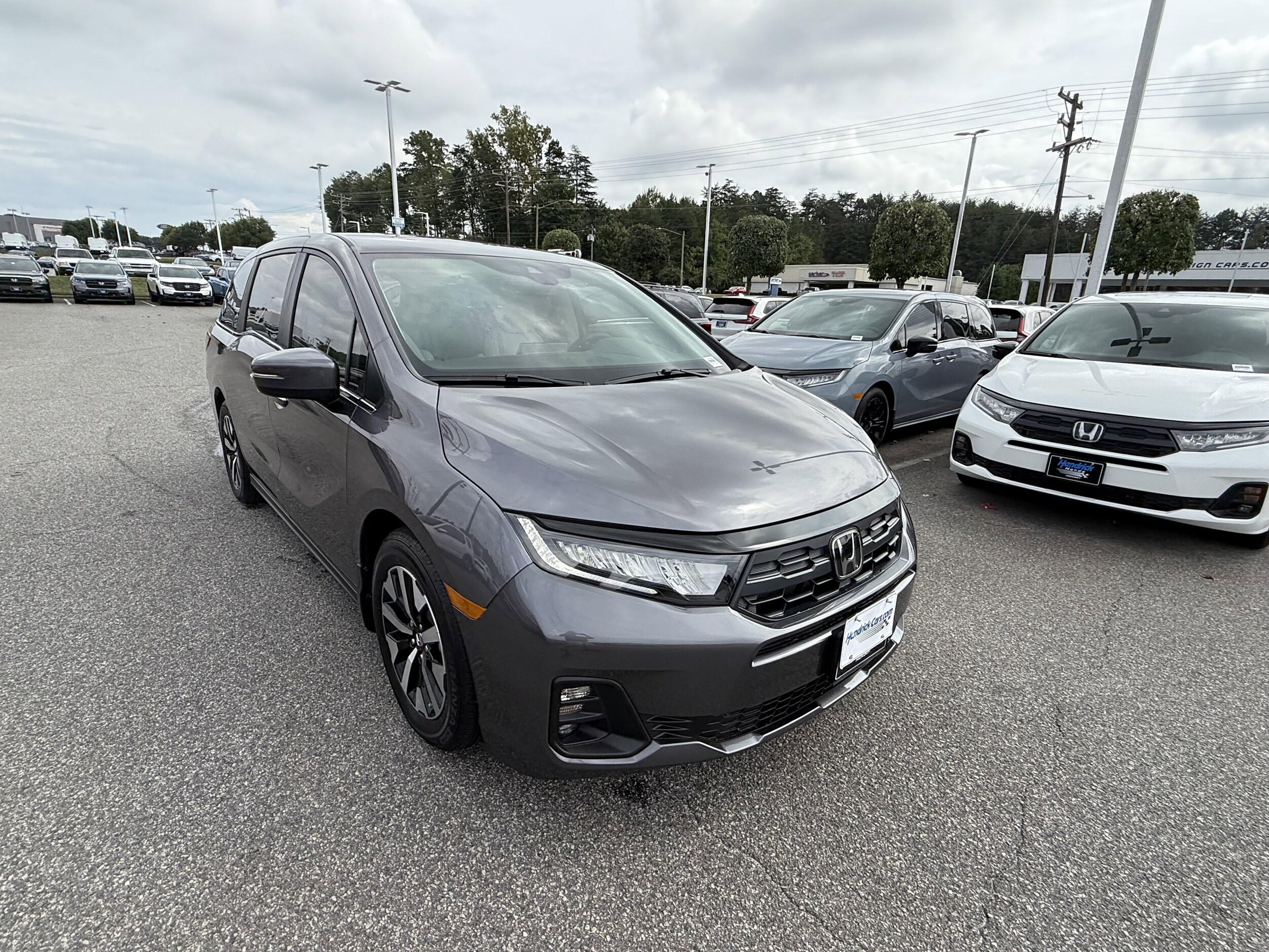 2026 Honda Odyssey EX-L photo 2