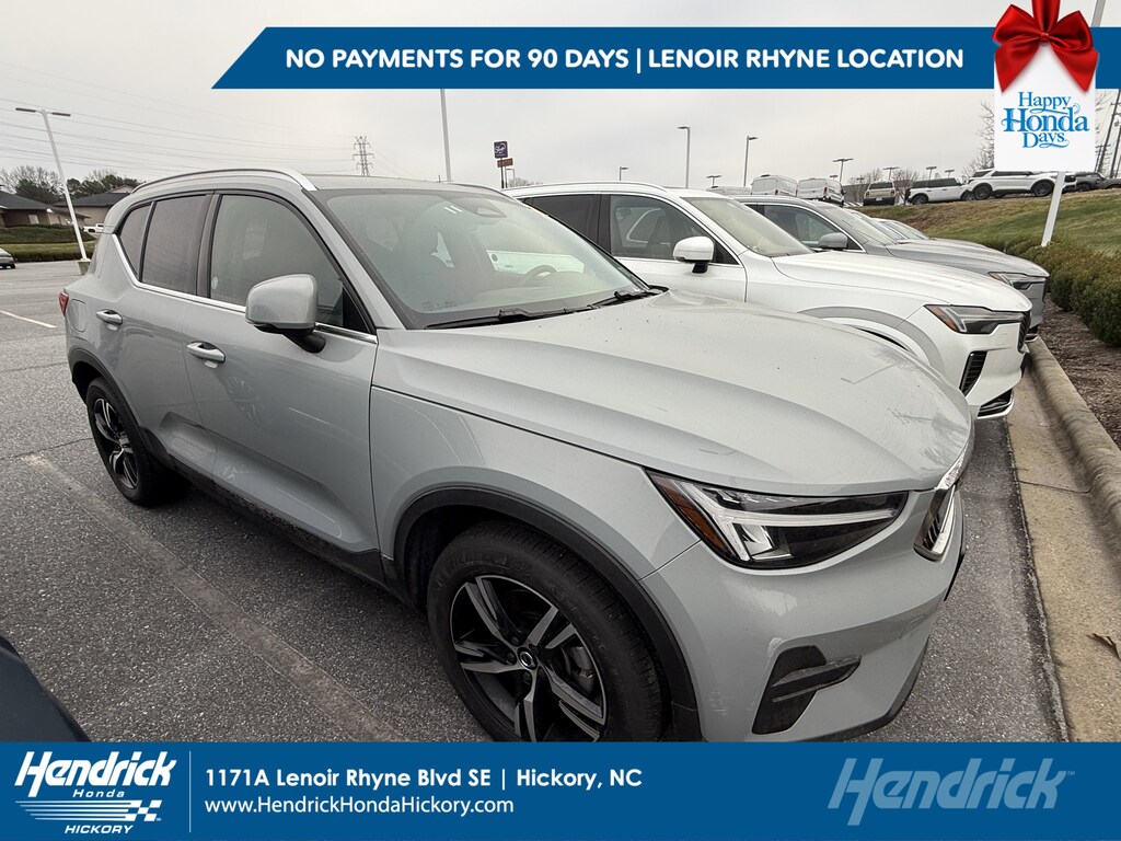 Used 2025 Volvo XC40 B5 Core Bright Theme SUV