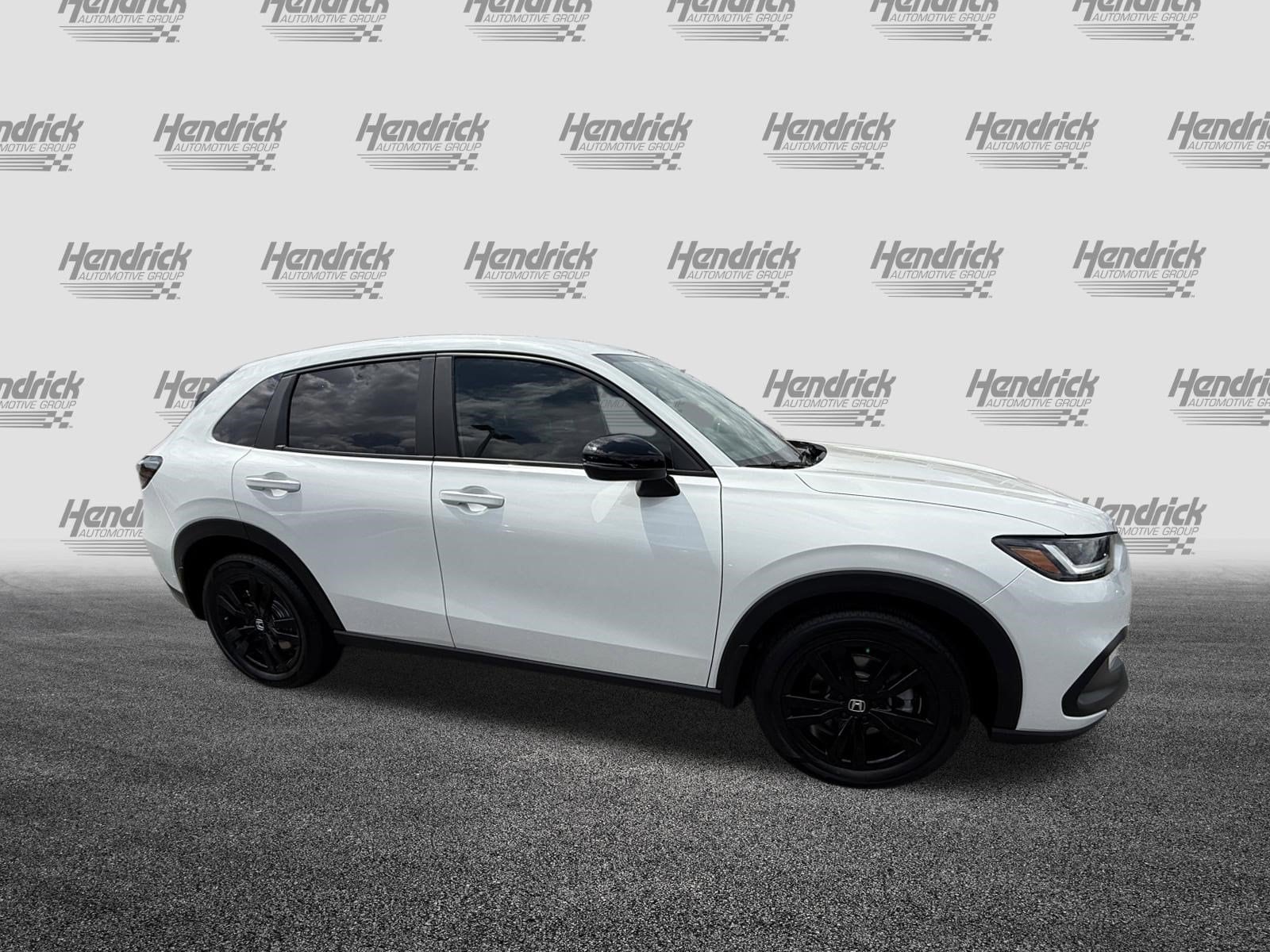 Hiiroページ New 2026 Honda HR-V For Sale in Hickory - VIN: 3CZRZ2H5XTM768511